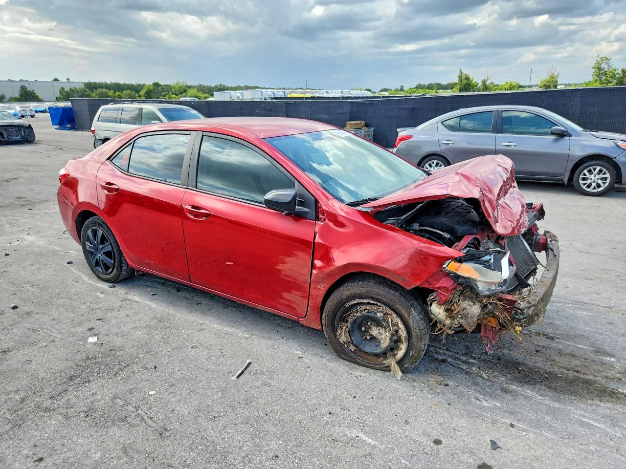 2014 Toyota Corolla Le Red vin: 2T1BURHE6EC173424