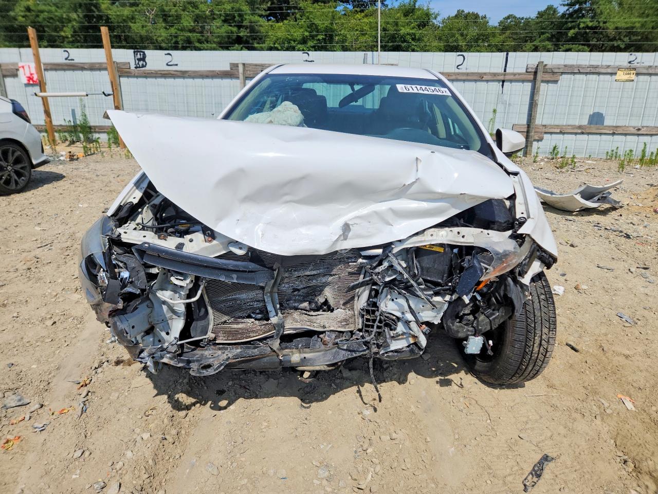 2014 Toyota Corolla Le White vin: 2T1BURHE6EC196623