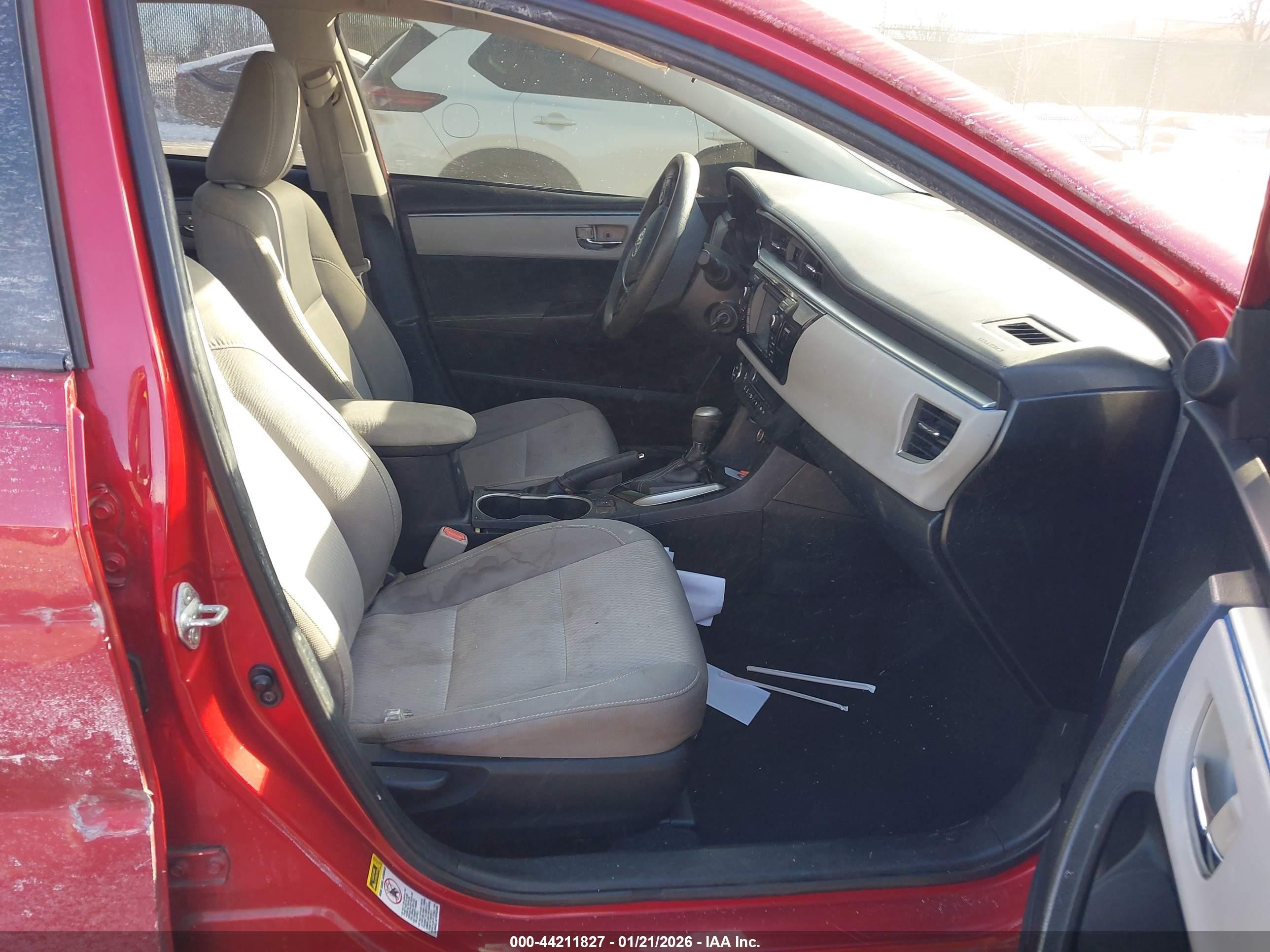 2014 Toyota Corolla Le Red vin: 2T1BURHE6EC211010