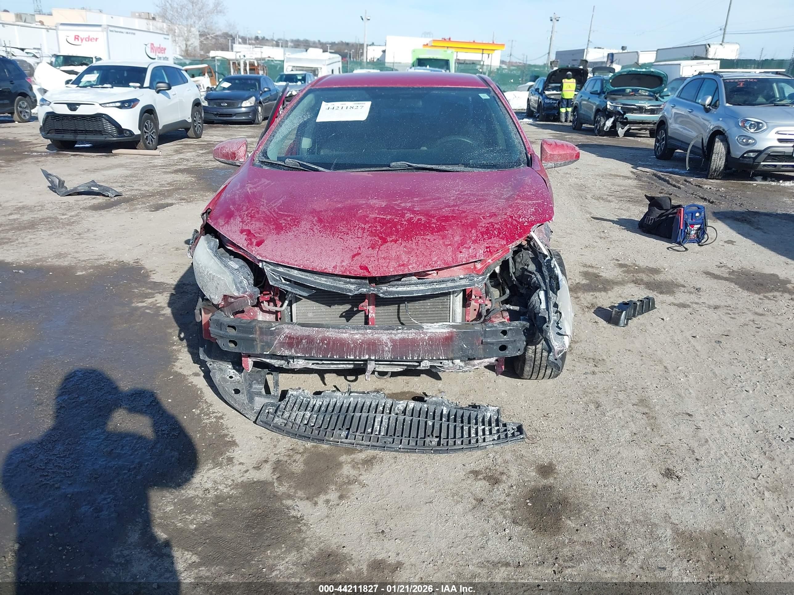 2014 Toyota Corolla Le Red vin: 2T1BURHE6EC211010
