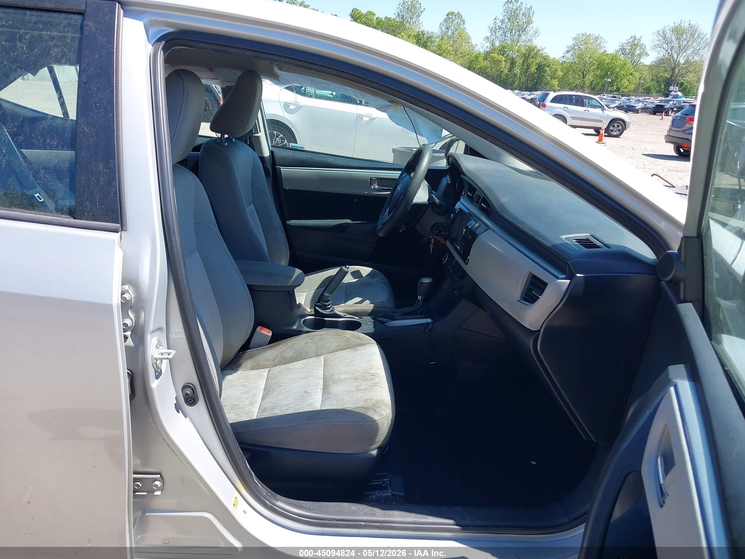 2014 Toyota Corolla Le Silver vin: 2T1BURHE6EC212335