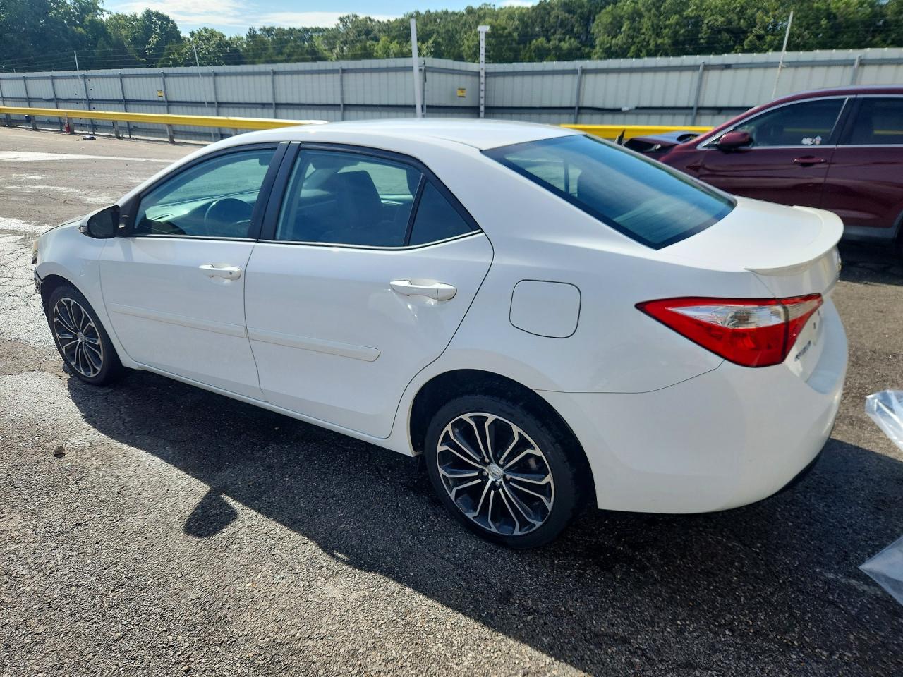 2015 Toyota Corolla S Plus White vin: 2T1BURHE6FC231145