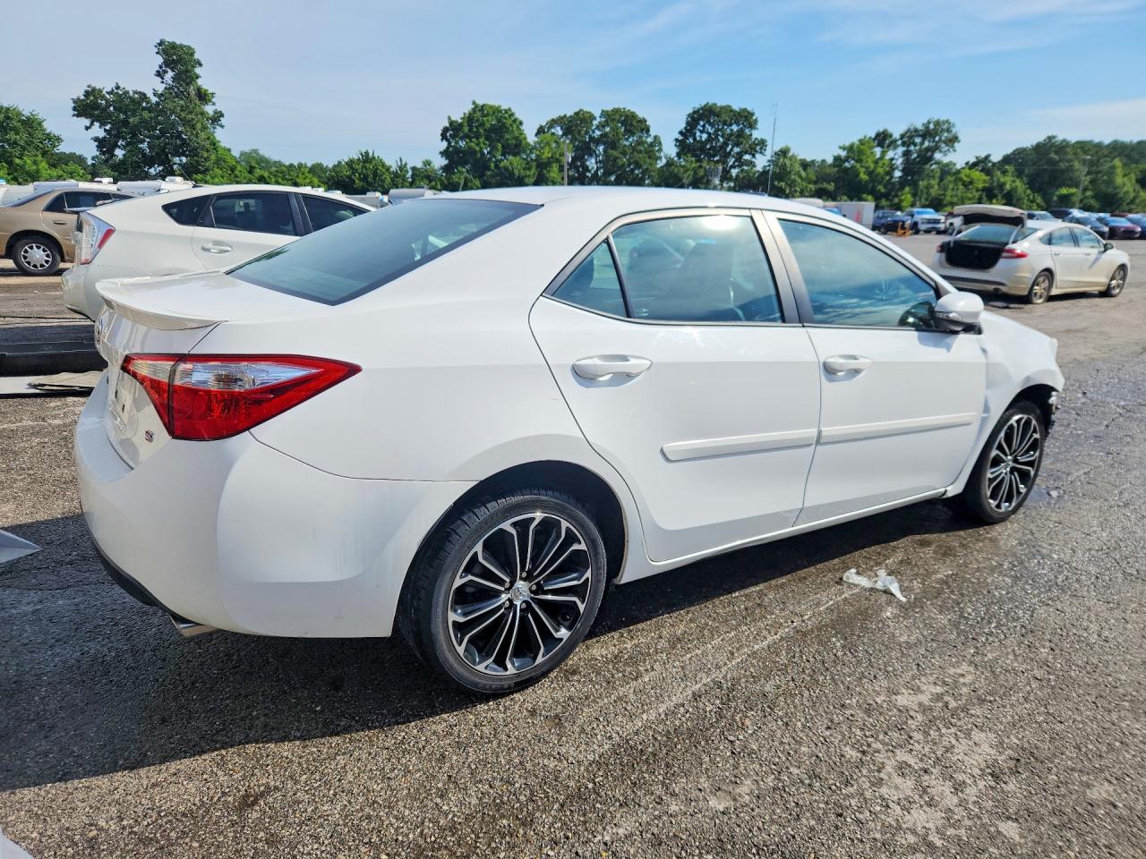 2015 Toyota Corolla S Plus White vin: 2T1BURHE6FC231145