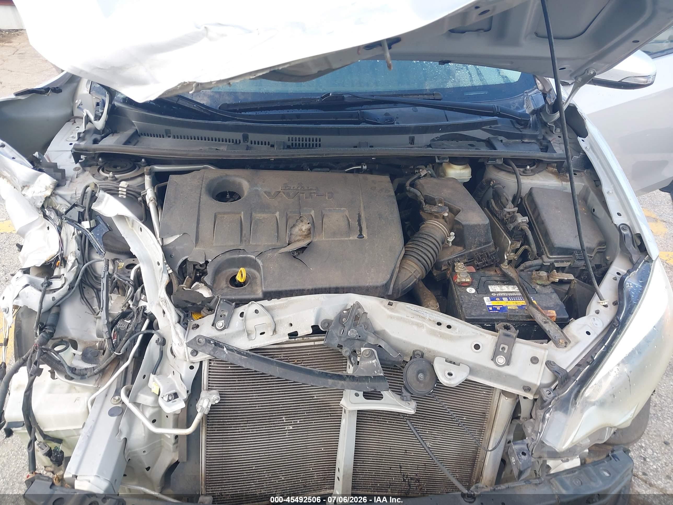 2015 Toyota Corolla S Plus Серебряный vin: 2T1BURHE6FC231887