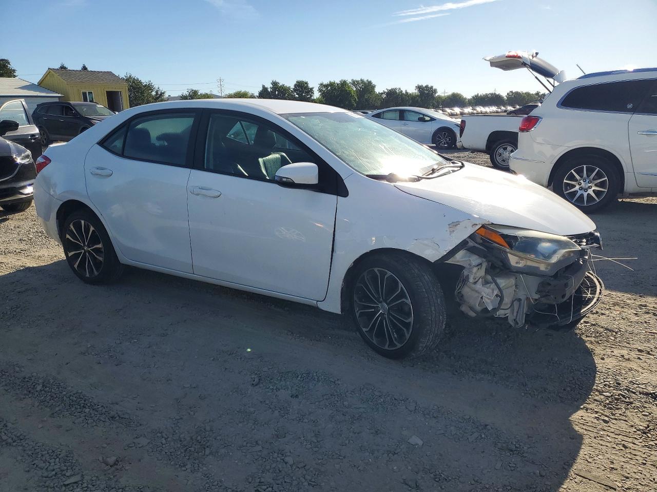 2015 Toyota Corolla S Plus White vin: 2T1BURHE6FC253520