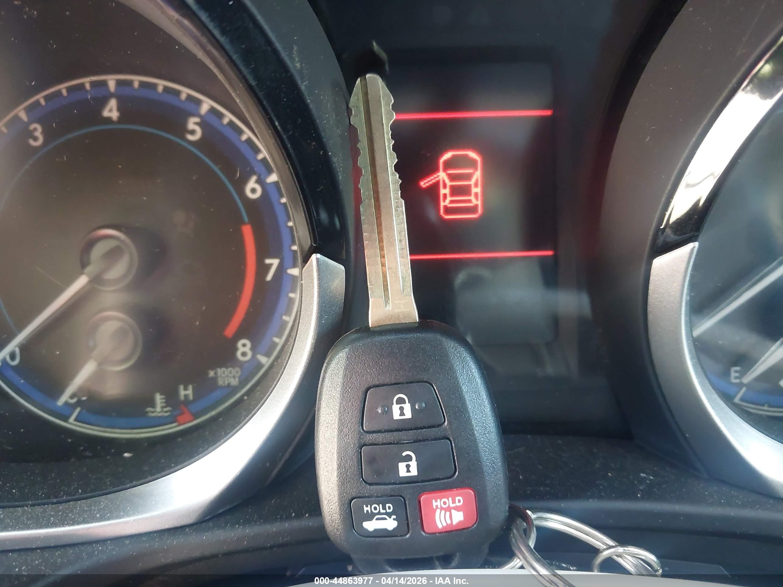 2015 Toyota Corolla S Белый vin: 2T1BURHE6FC265490