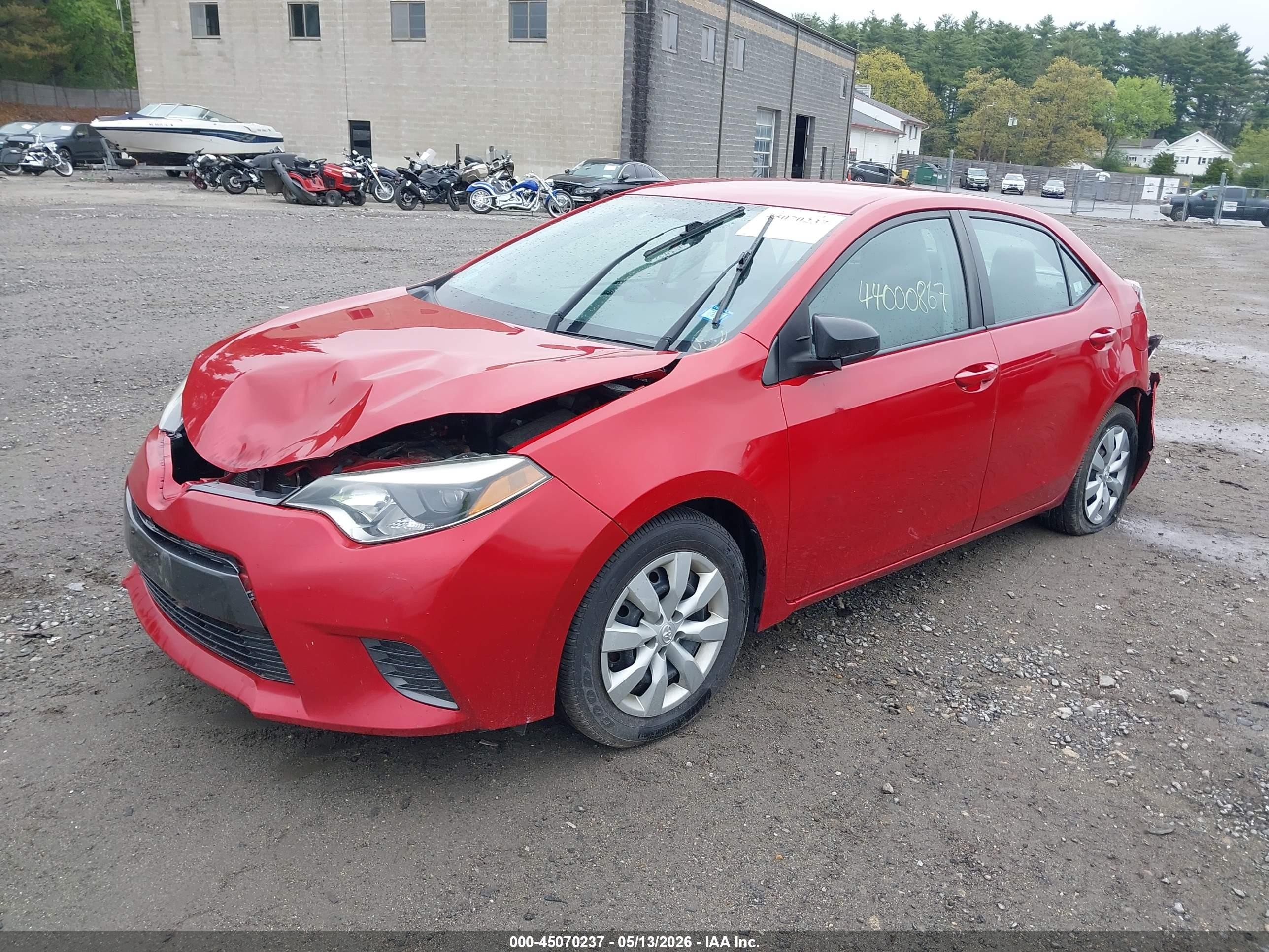 2015 Toyota Corolla Le Red vin: 2T1BURHE6FC271127