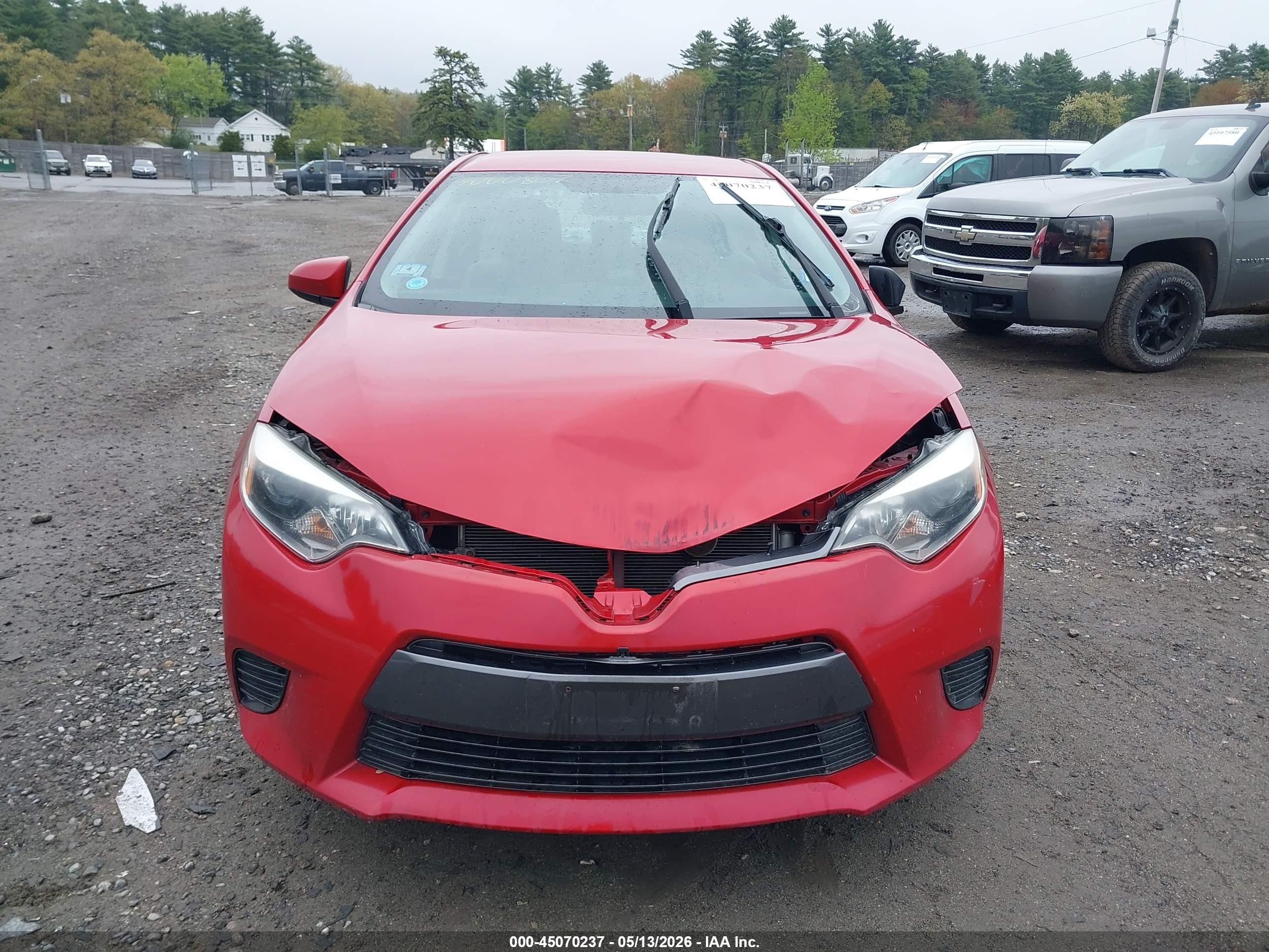 2015 Toyota Corolla Le Red vin: 2T1BURHE6FC271127