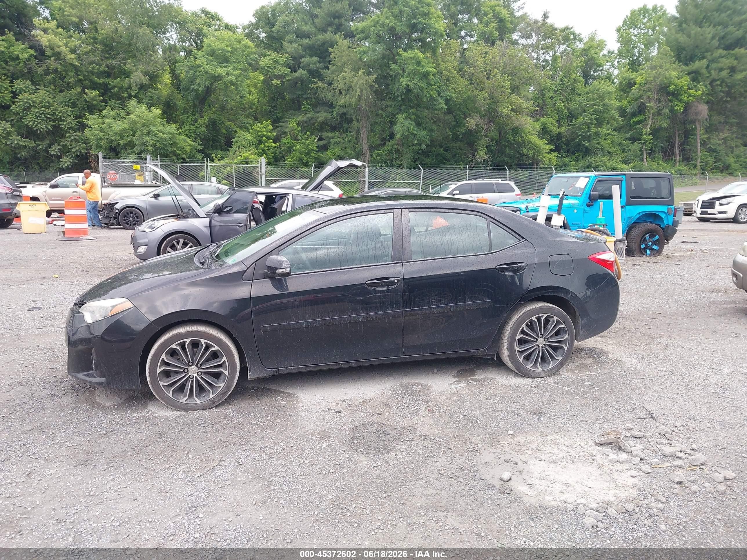 2015 Toyota Corolla S Plus Black vin: 2T1BURHE6FC283049