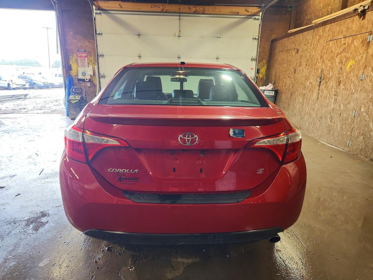 2015 Toyota Corolla S Premium Red vin: 2T1BURHE6FC285058