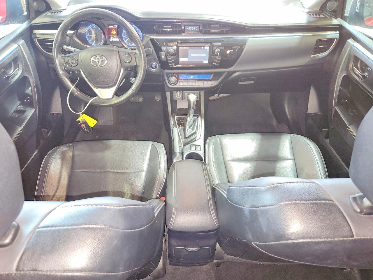 2015 Toyota Corolla S Premium Red vin: 2T1BURHE6FC285058