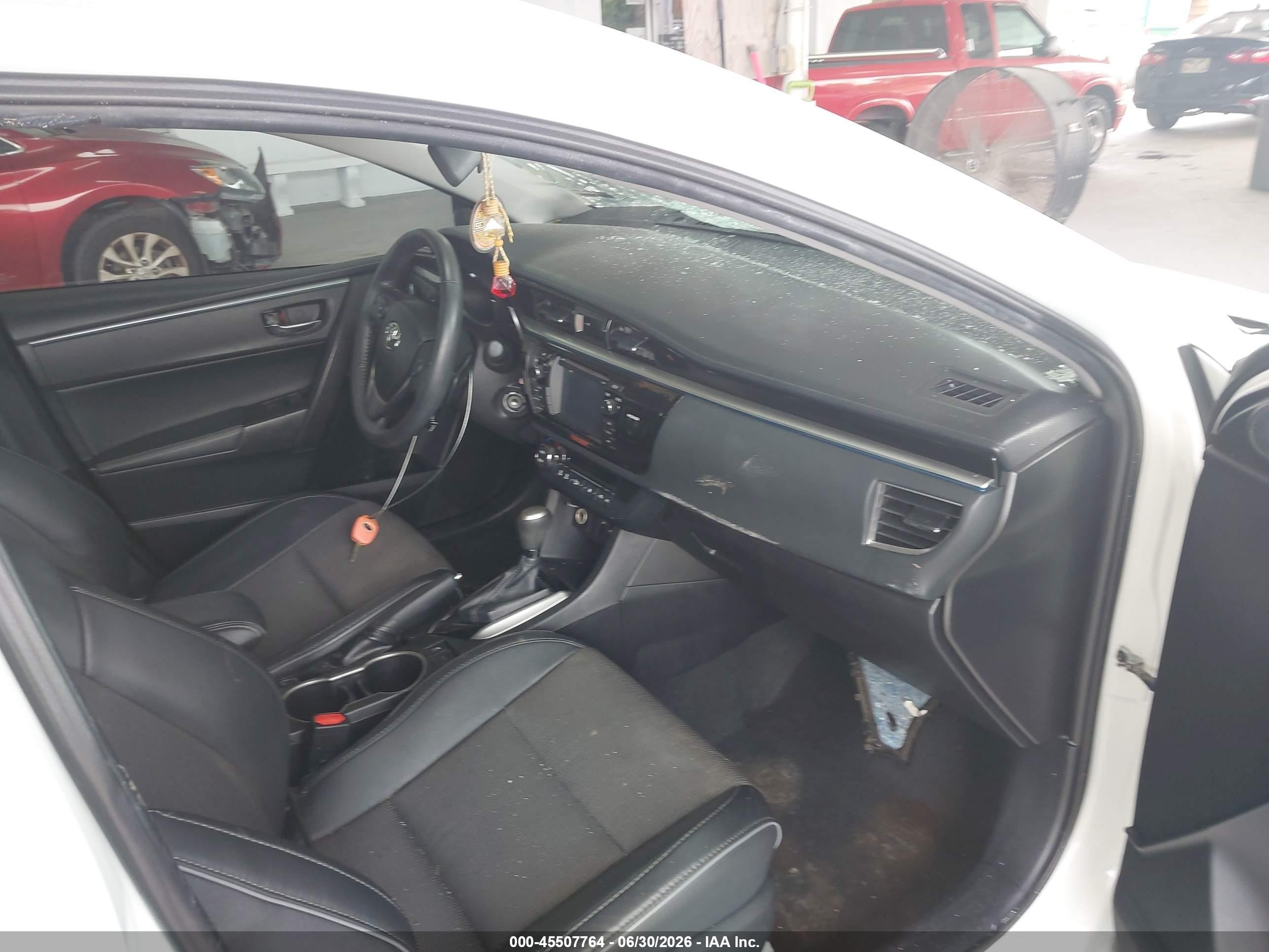 2015 Toyota Corolla S Plus White vin: 2T1BURHE6FC296660