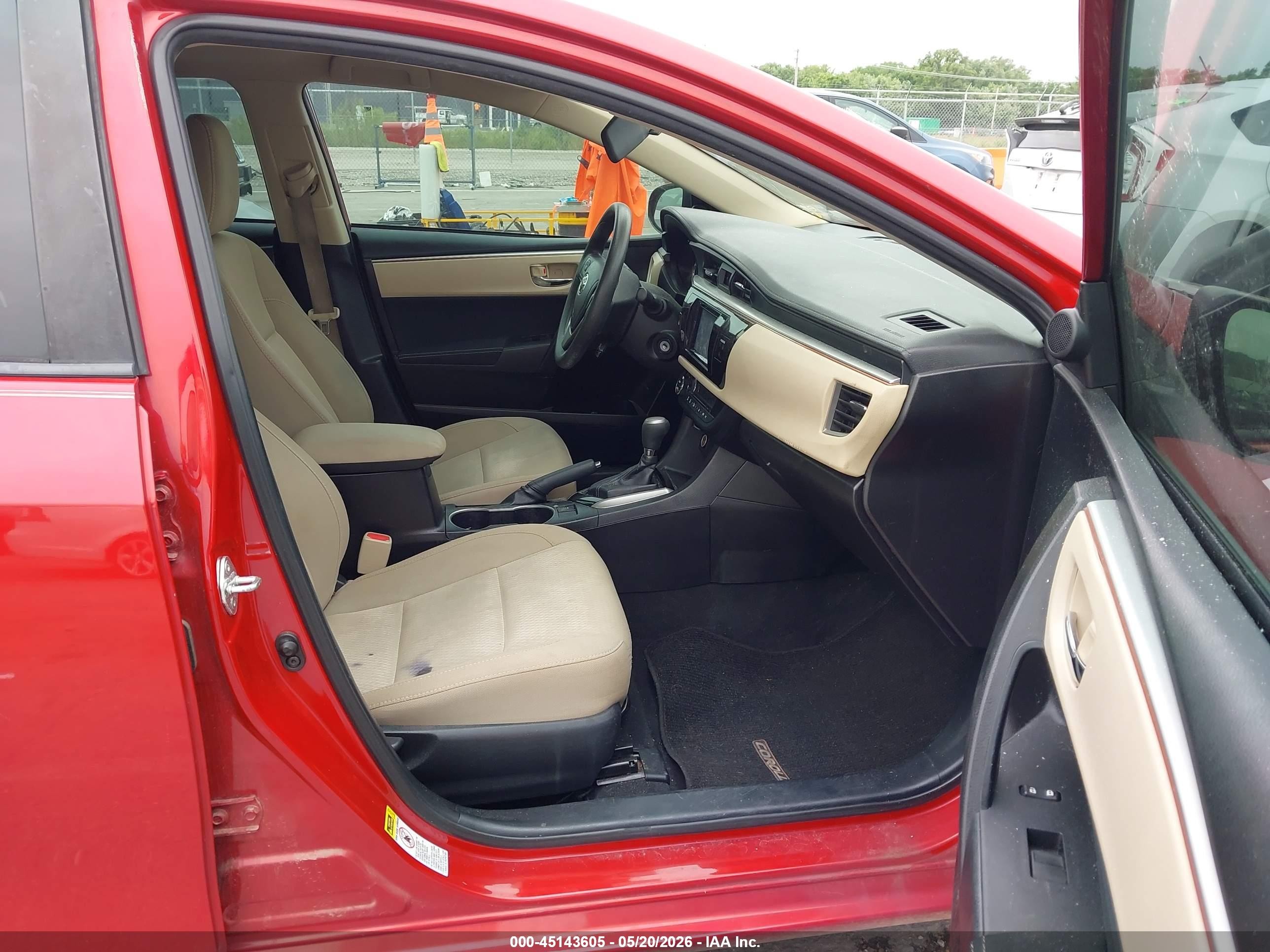 2015 Toyota Corolla Le Plus Red vin: 2T1BURHE6FC309259