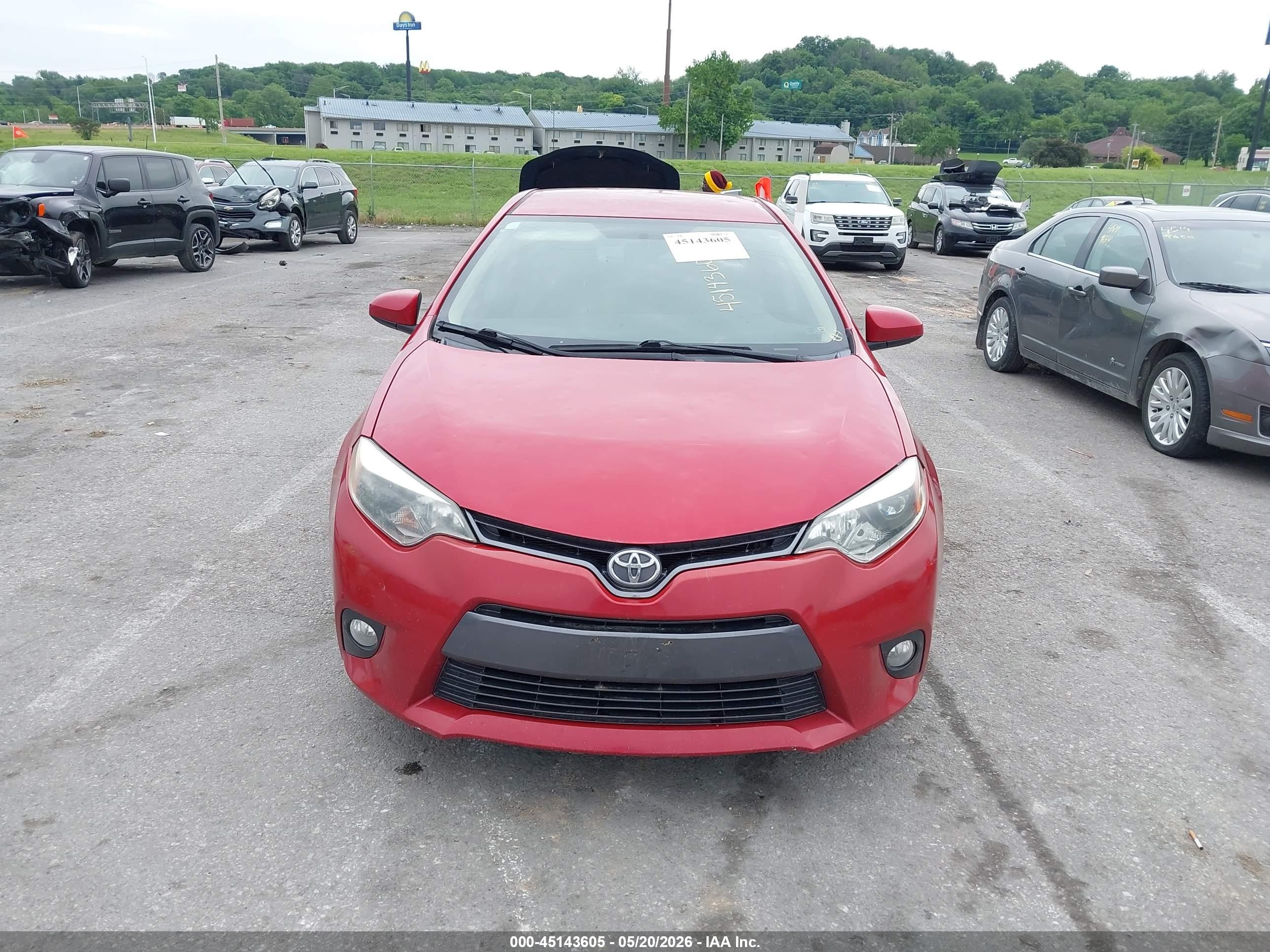 2015 Toyota Corolla Le Plus Red vin: 2T1BURHE6FC309259