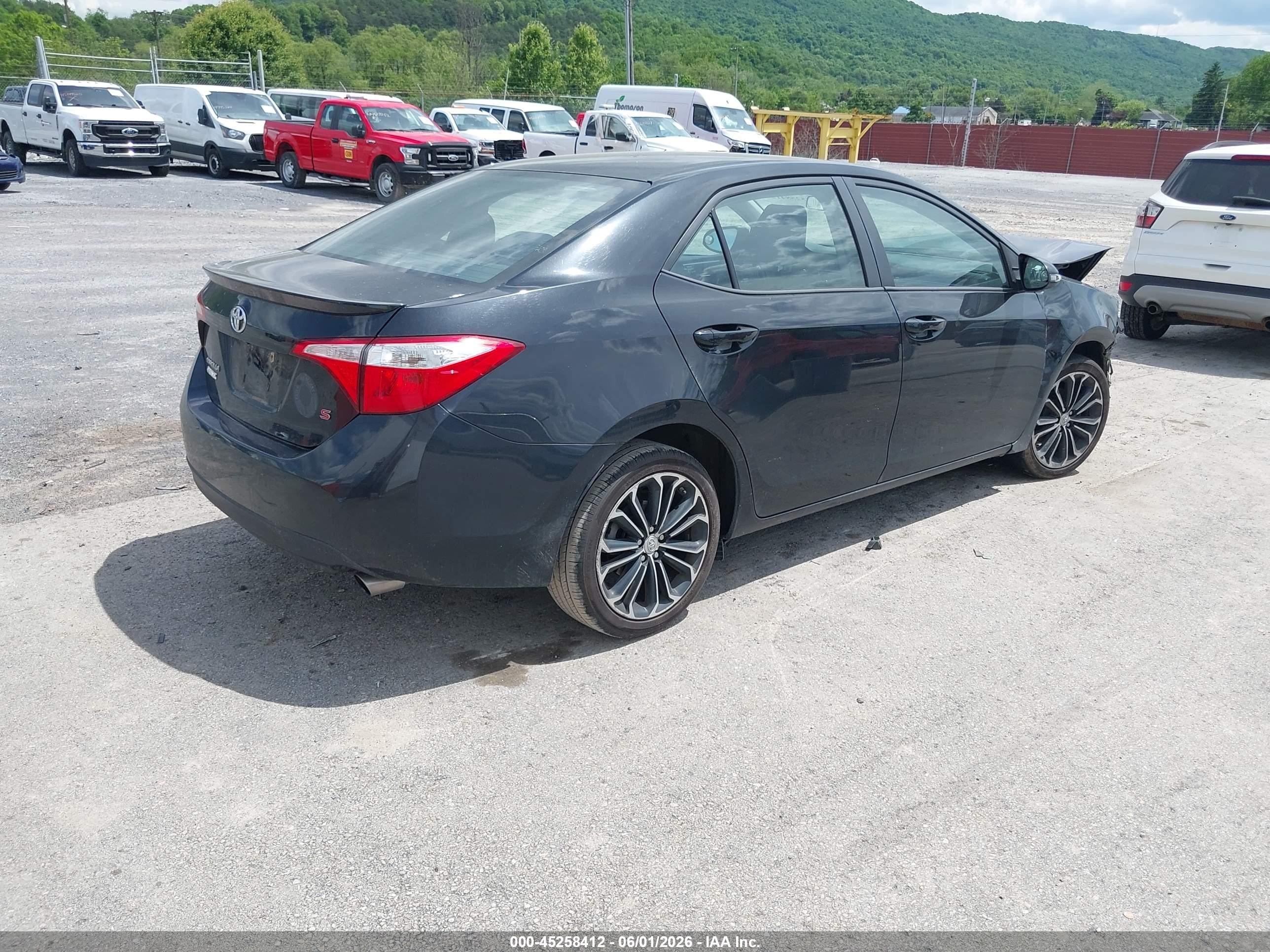 2015 Toyota Corolla S Plus Black vin: 2T1BURHE6FC319127