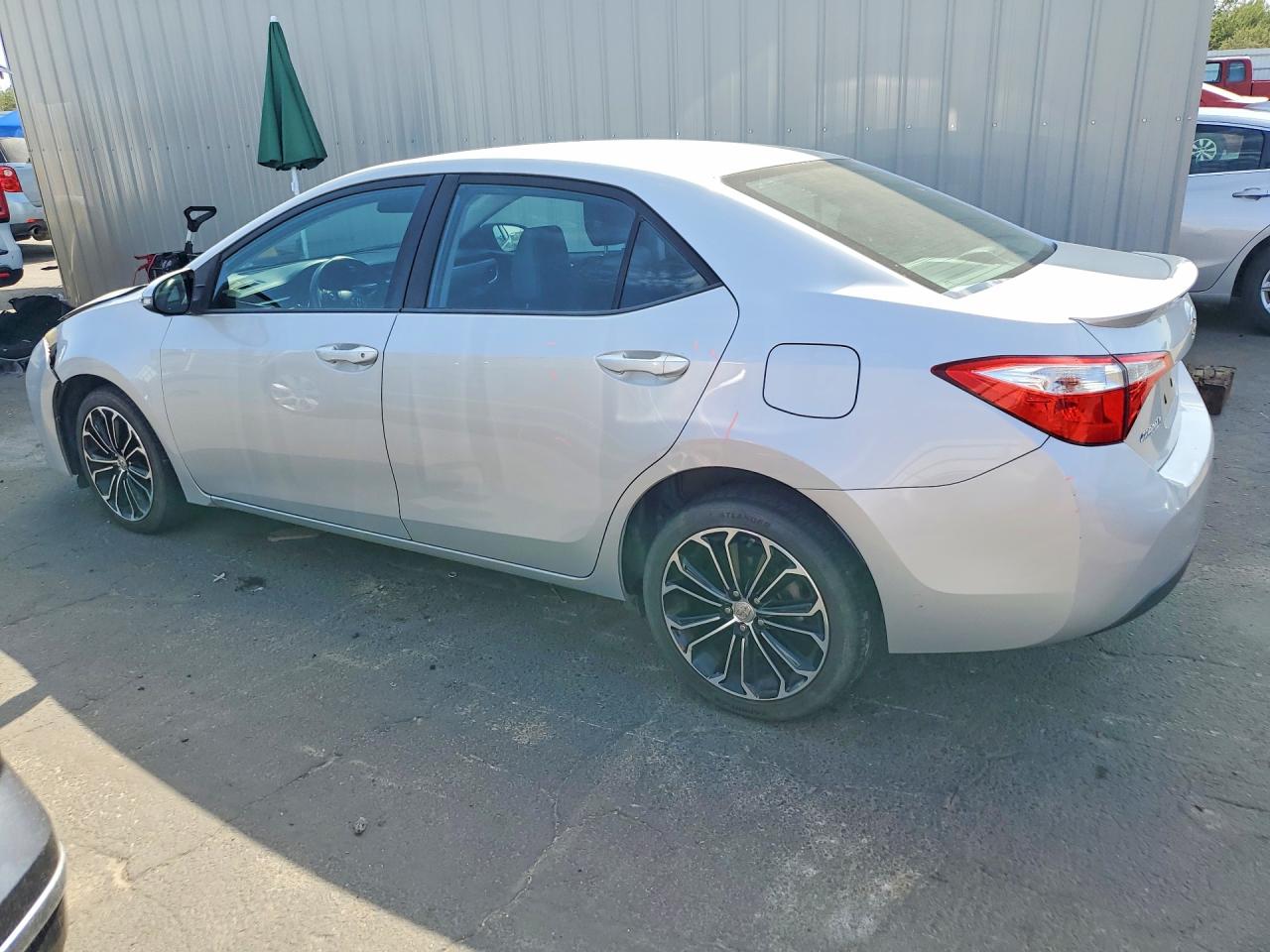 2015 Toyota Corolla S Plus Silver vin: 2T1BURHE6FC329852