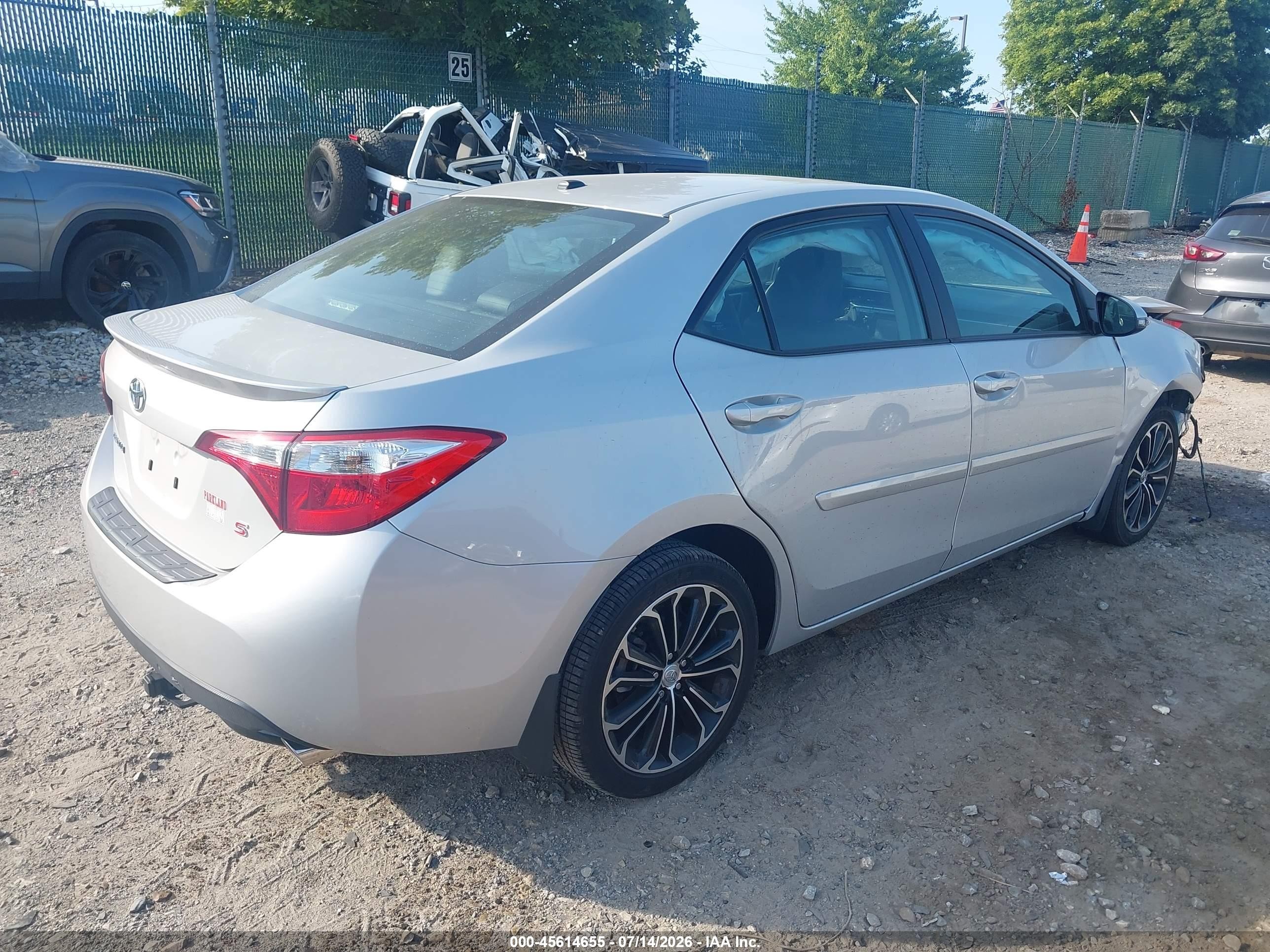 2015 Toyota Corolla L/le/le Pls/prm/s/s Pls Silver vin: 2T1BURHE6FC336610