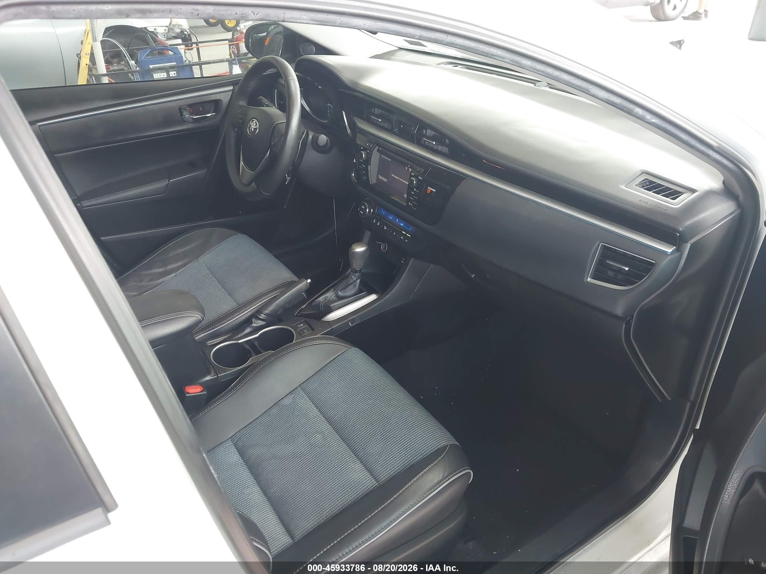 2015 Toyota Corolla S Plus White vin: 2T1BURHE6FC341807