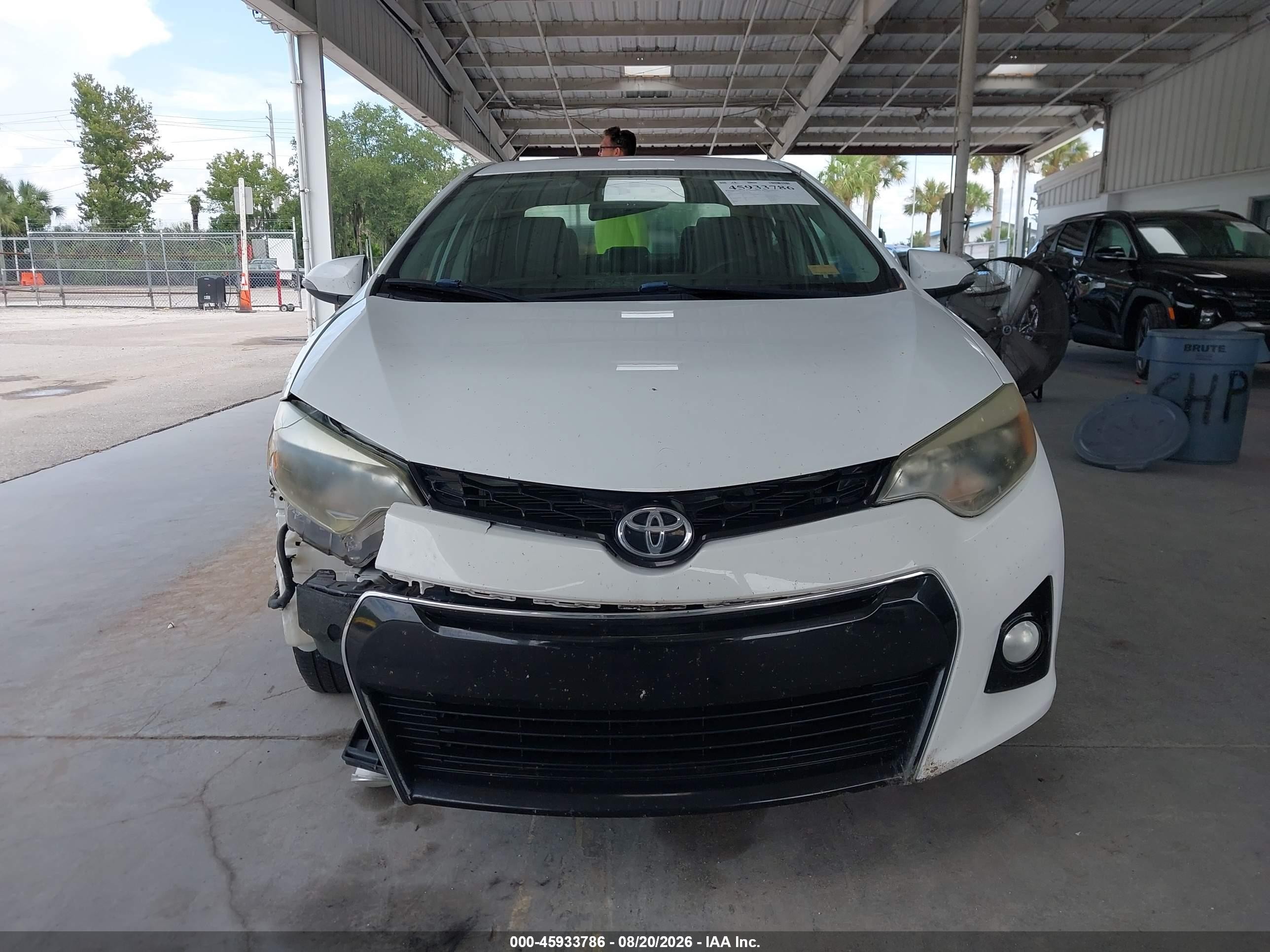 2015 Toyota Corolla S Plus White vin: 2T1BURHE6FC341807