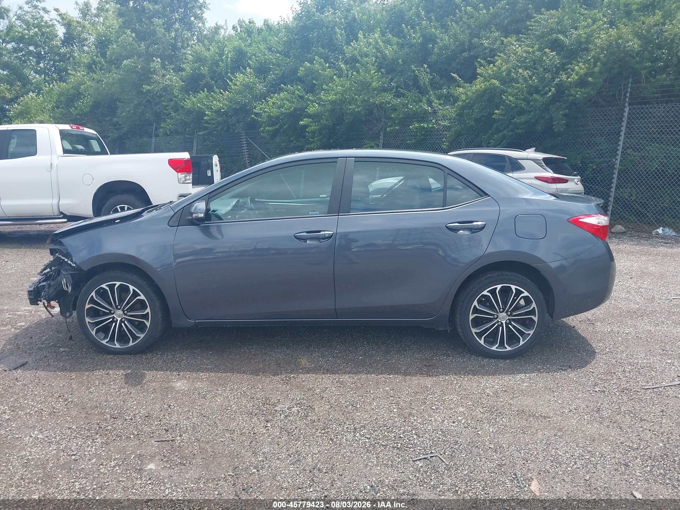 2015 Toyota Corolla S Plus Blue vin: 2T1BURHE6FC344559