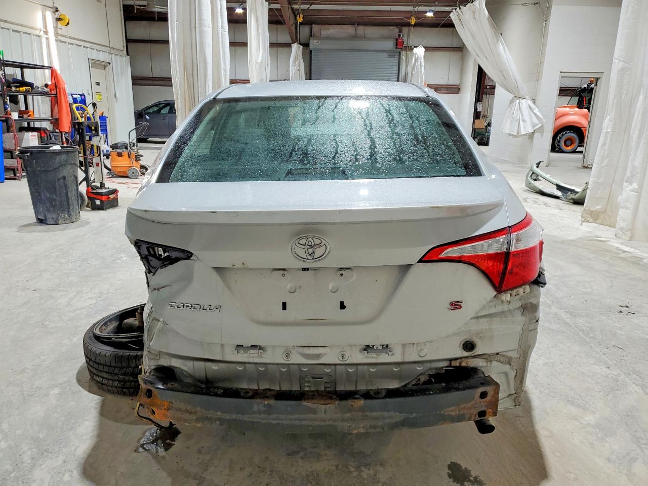2015 Toyota Corolla S Plus Silver vin: 2T1BURHE6FC347008