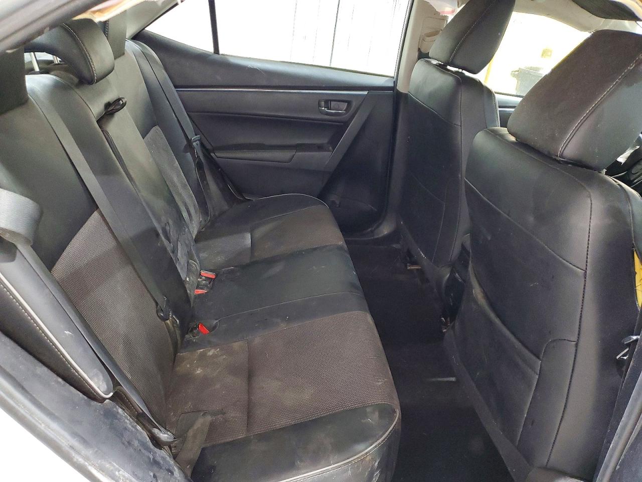 2015 Toyota Corolla S Plus Silver vin: 2T1BURHE6FC347008