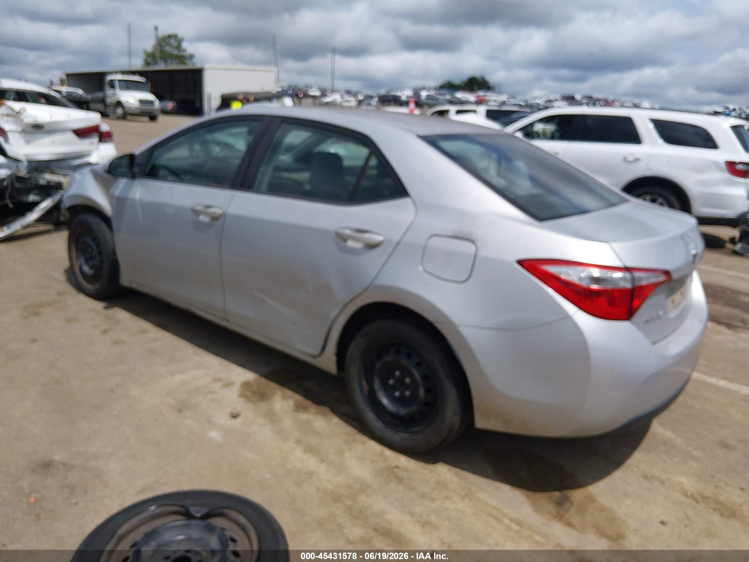 2015 Toyota Corolla Le Silver vin: 2T1BURHE6FC347364