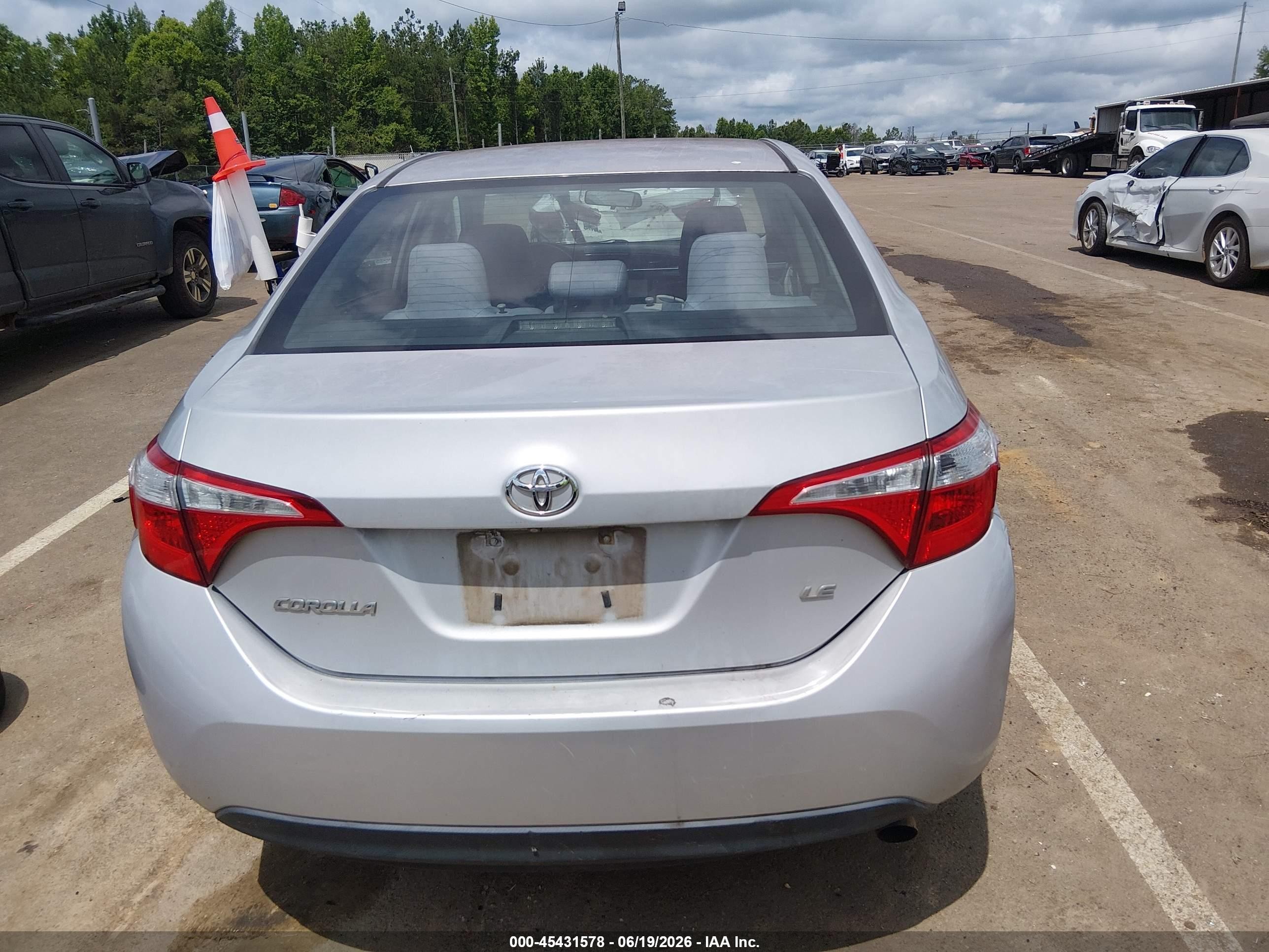 2015 Toyota Corolla Le Silver vin: 2T1BURHE6FC347364