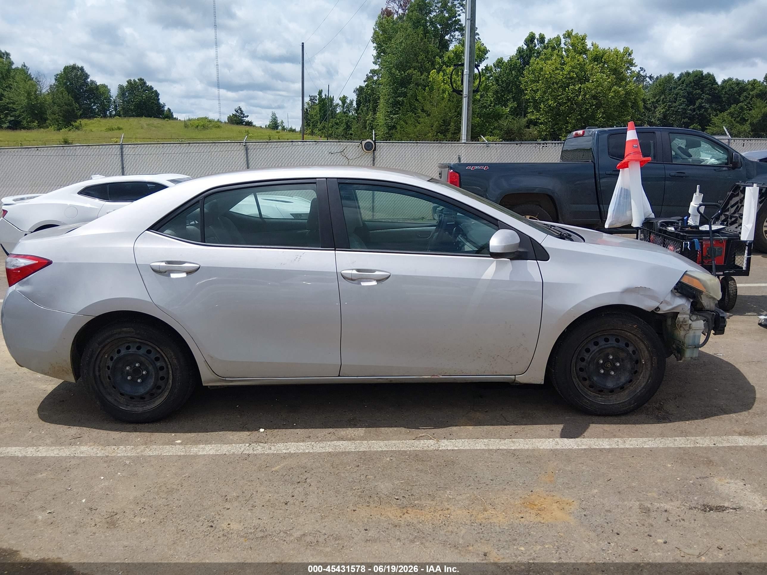 2015 Toyota Corolla Le Silver vin: 2T1BURHE6FC347364