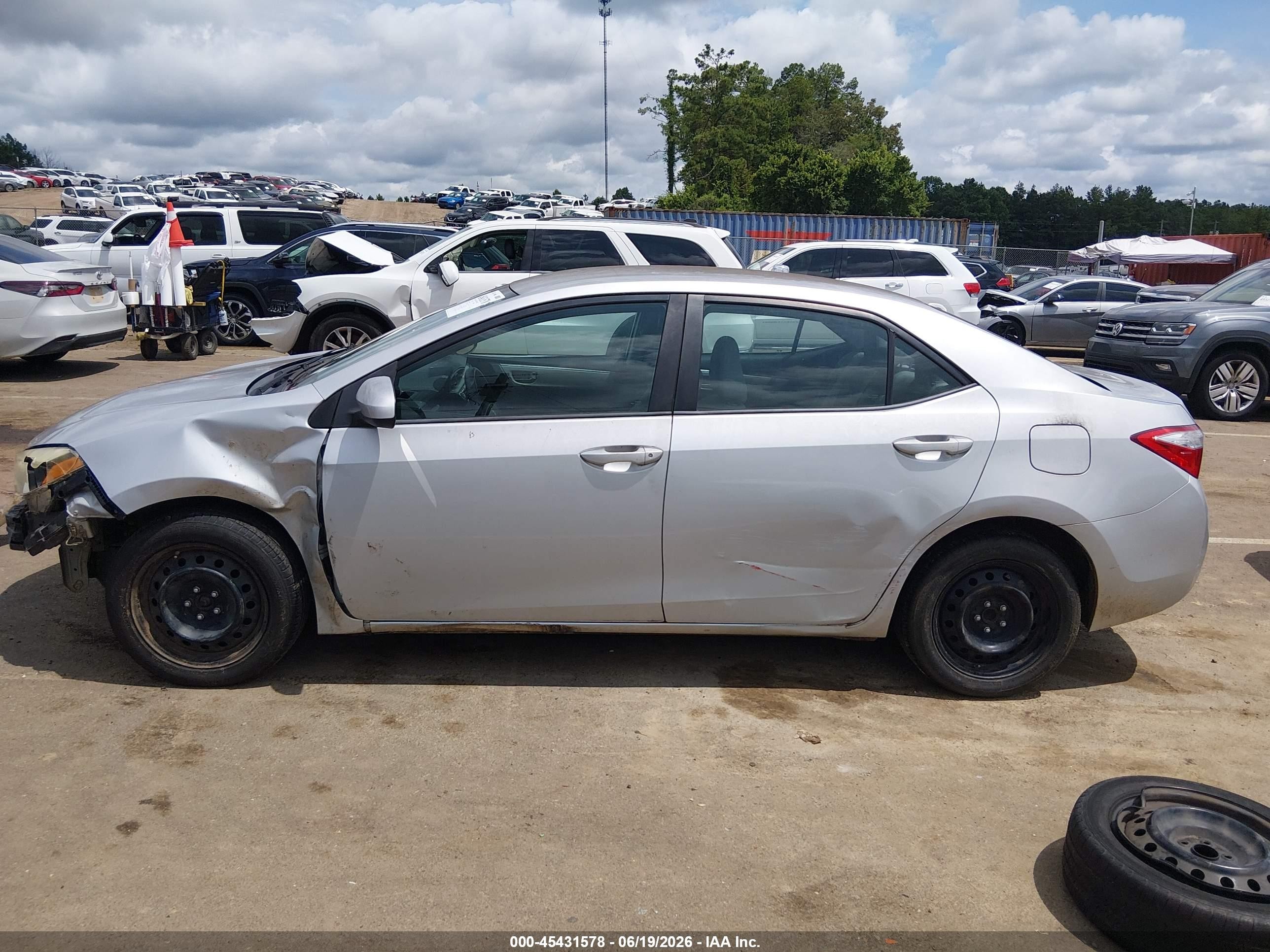 2015 Toyota Corolla Le Silver vin: 2T1BURHE6FC347364