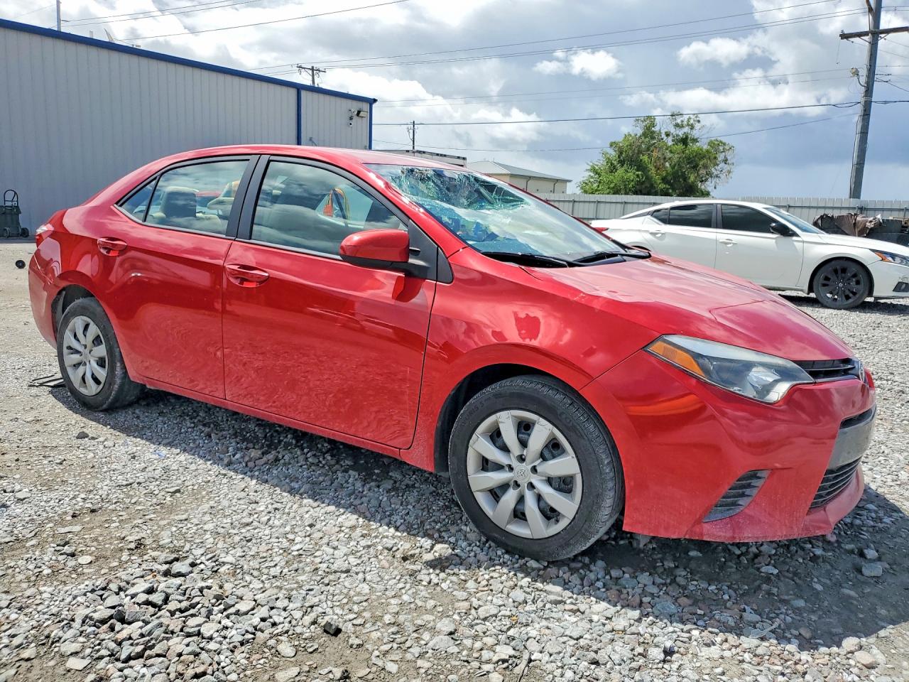 2015 Toyota Corolla Le Red vin: 2T1BURHE6FC352080