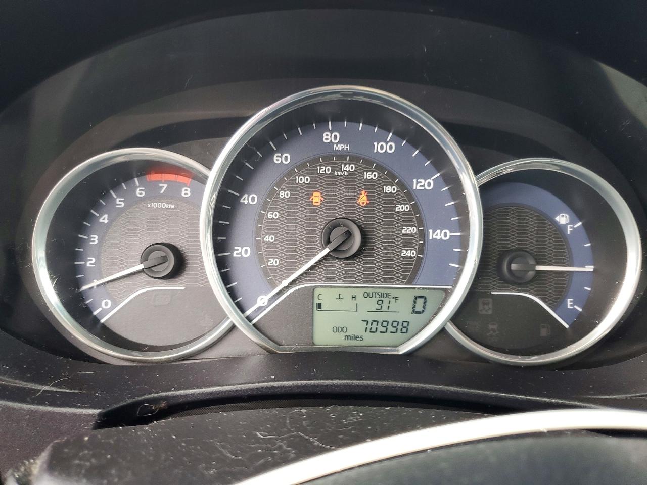 2015 Toyota Corolla Le Red vin: 2T1BURHE6FC352080