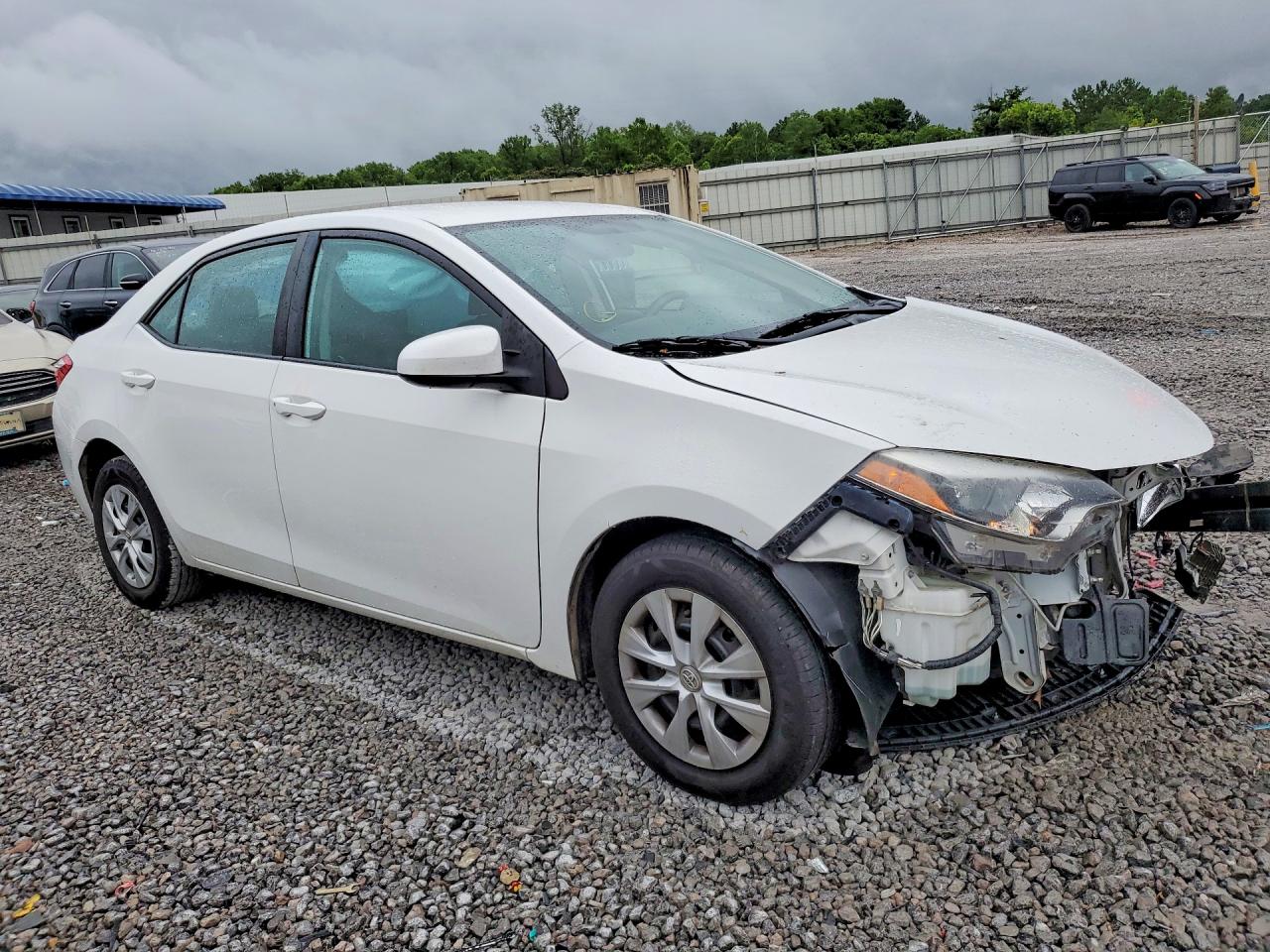 2015 Toyota Corolla L White vin: 2T1BURHE6FC362625
