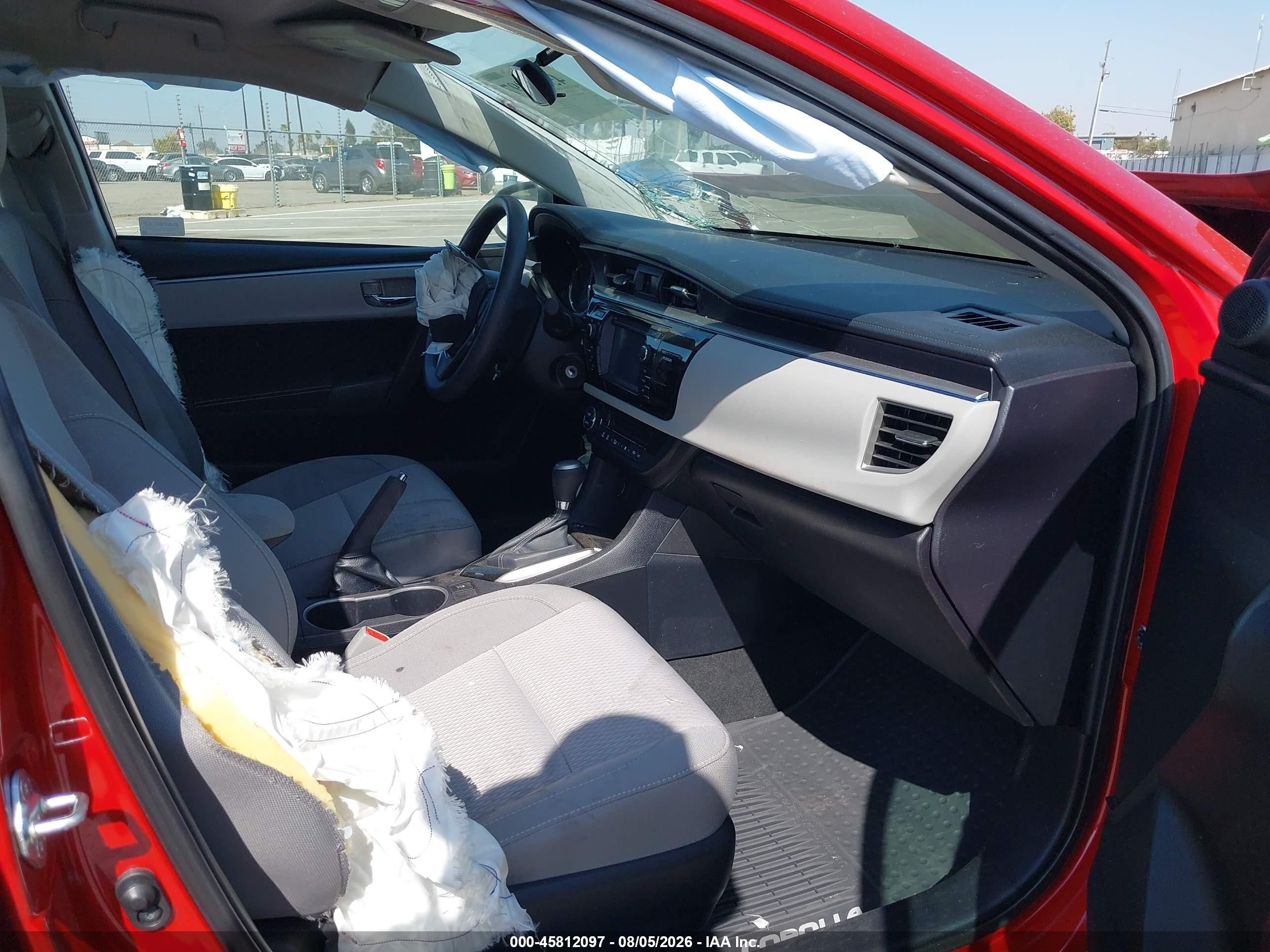 2015 Toyota Corolla Le Plus Красный vin: 2T1BURHE6FC376895