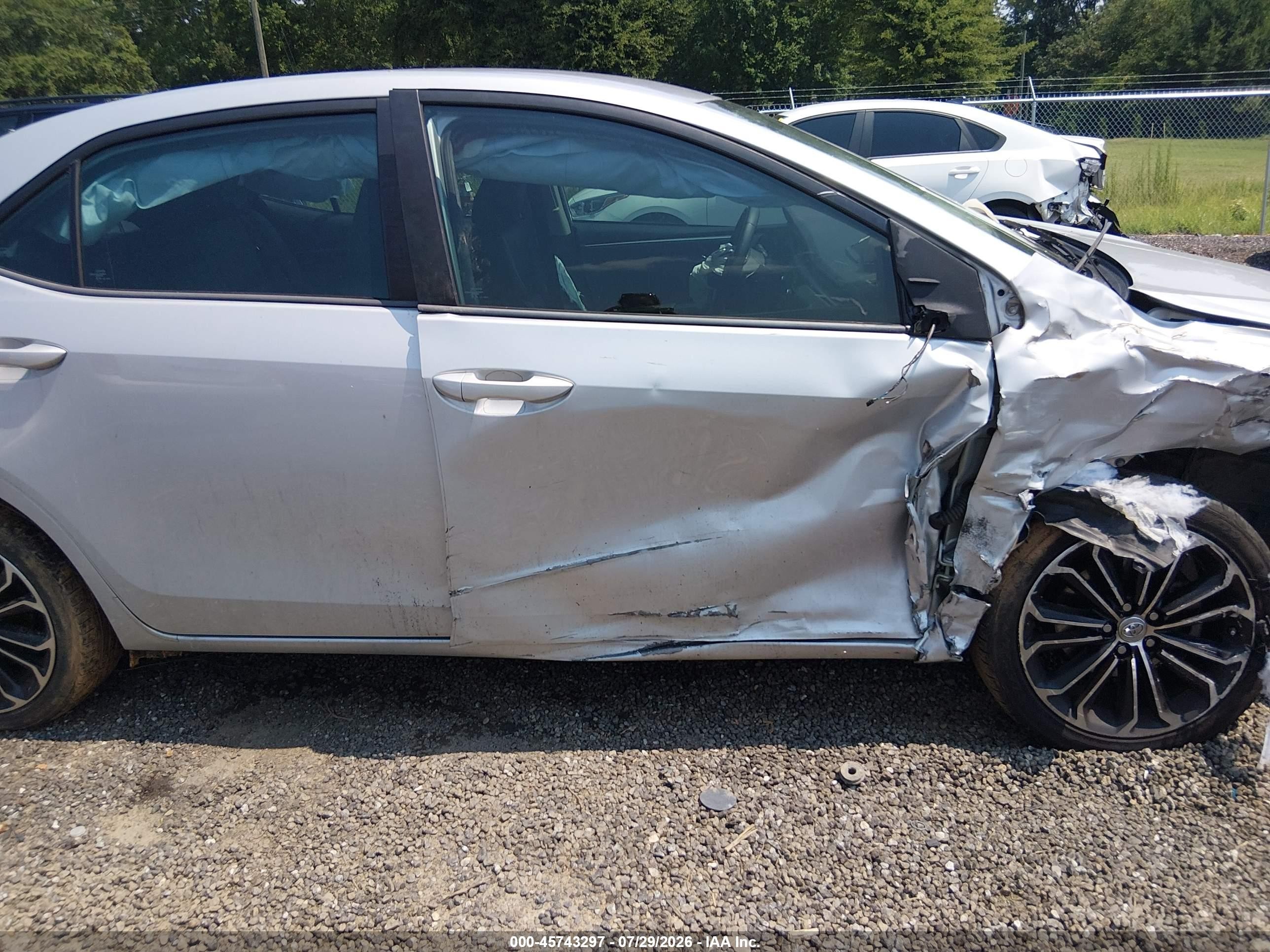 2015 Toyota Corolla S Plus Silver vin: 2T1BURHE6FC385046