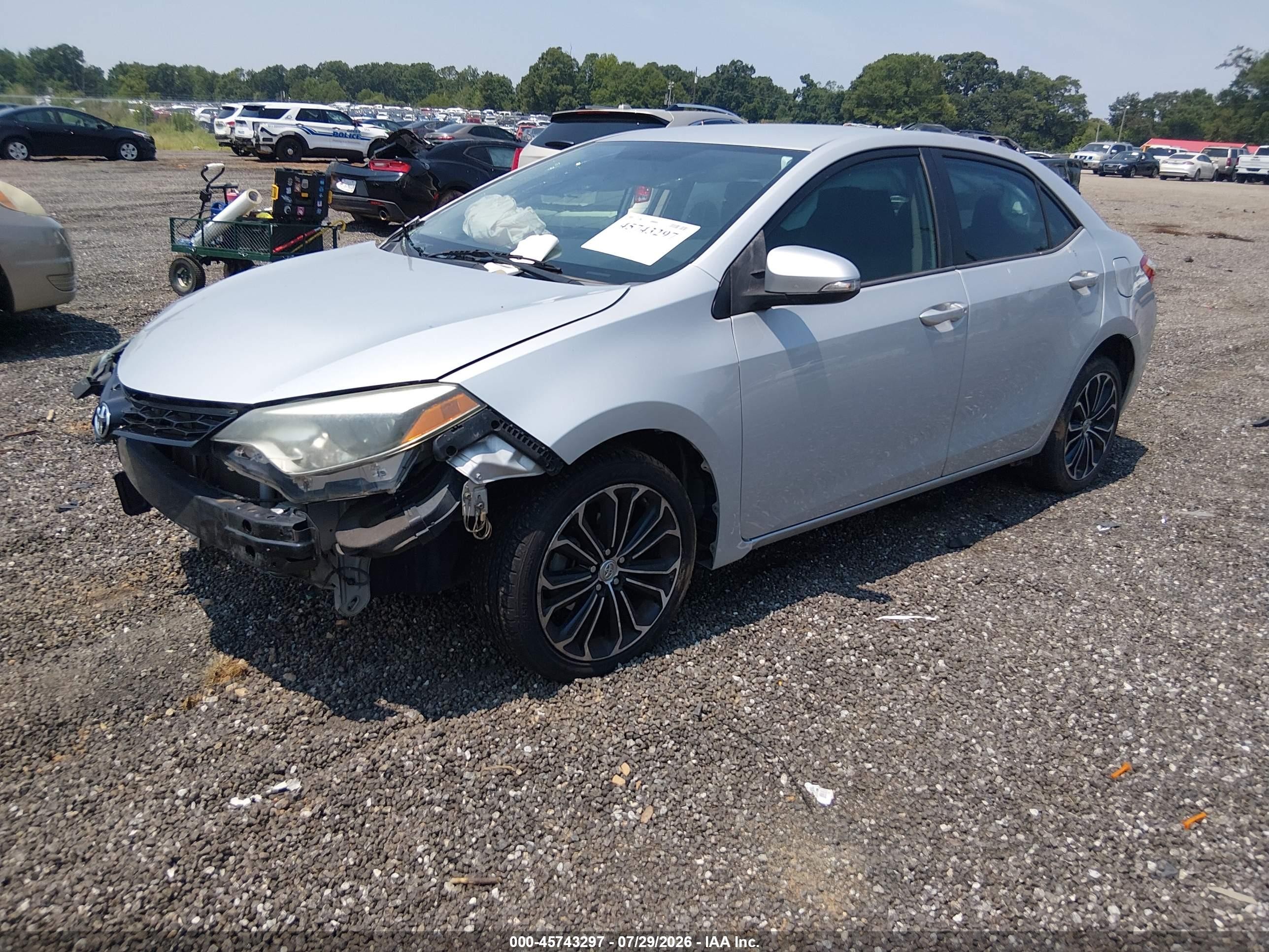2015 Toyota Corolla S Plus Silver vin: 2T1BURHE6FC385046