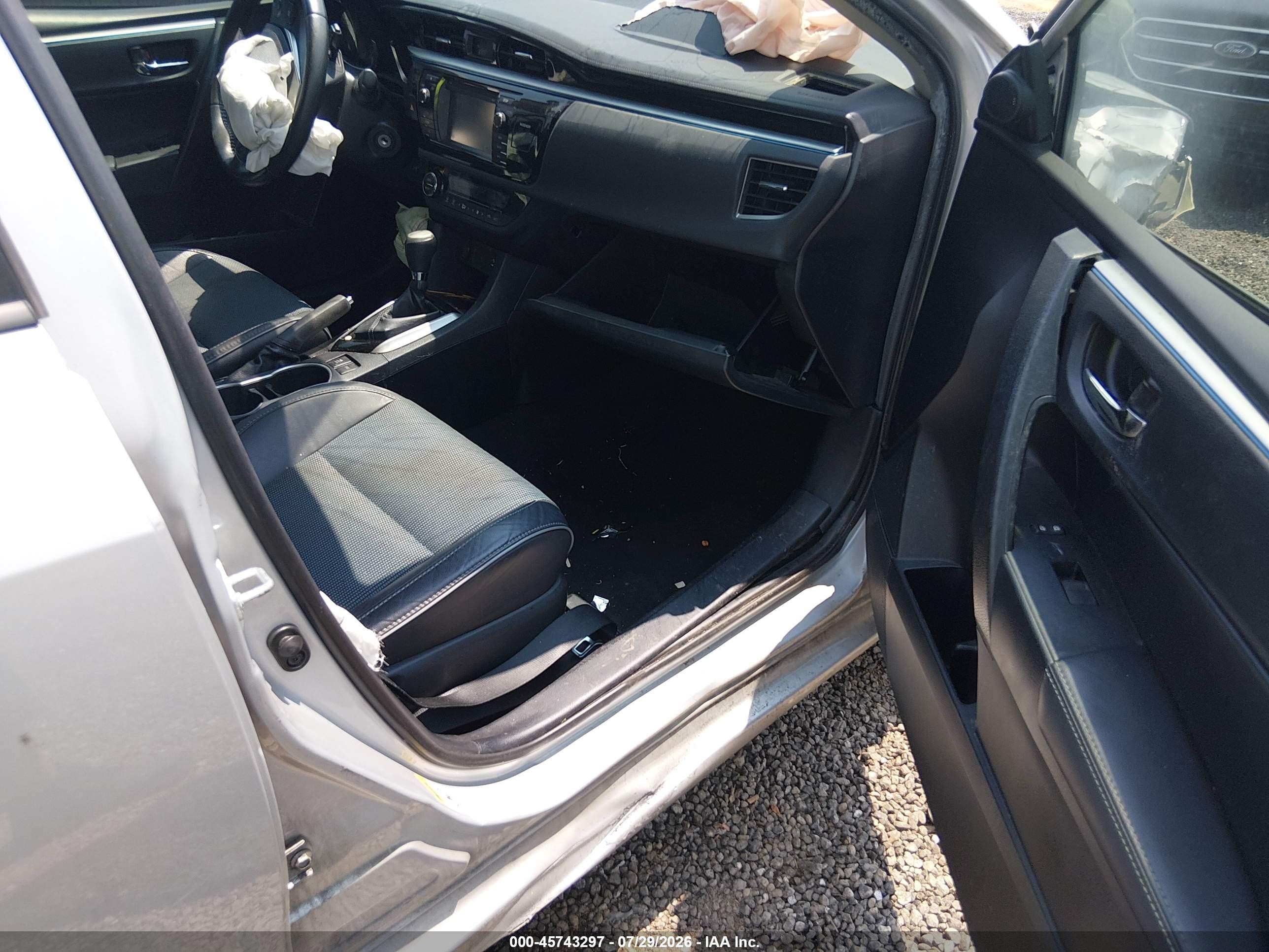 2015 Toyota Corolla S Plus Silver vin: 2T1BURHE6FC385046