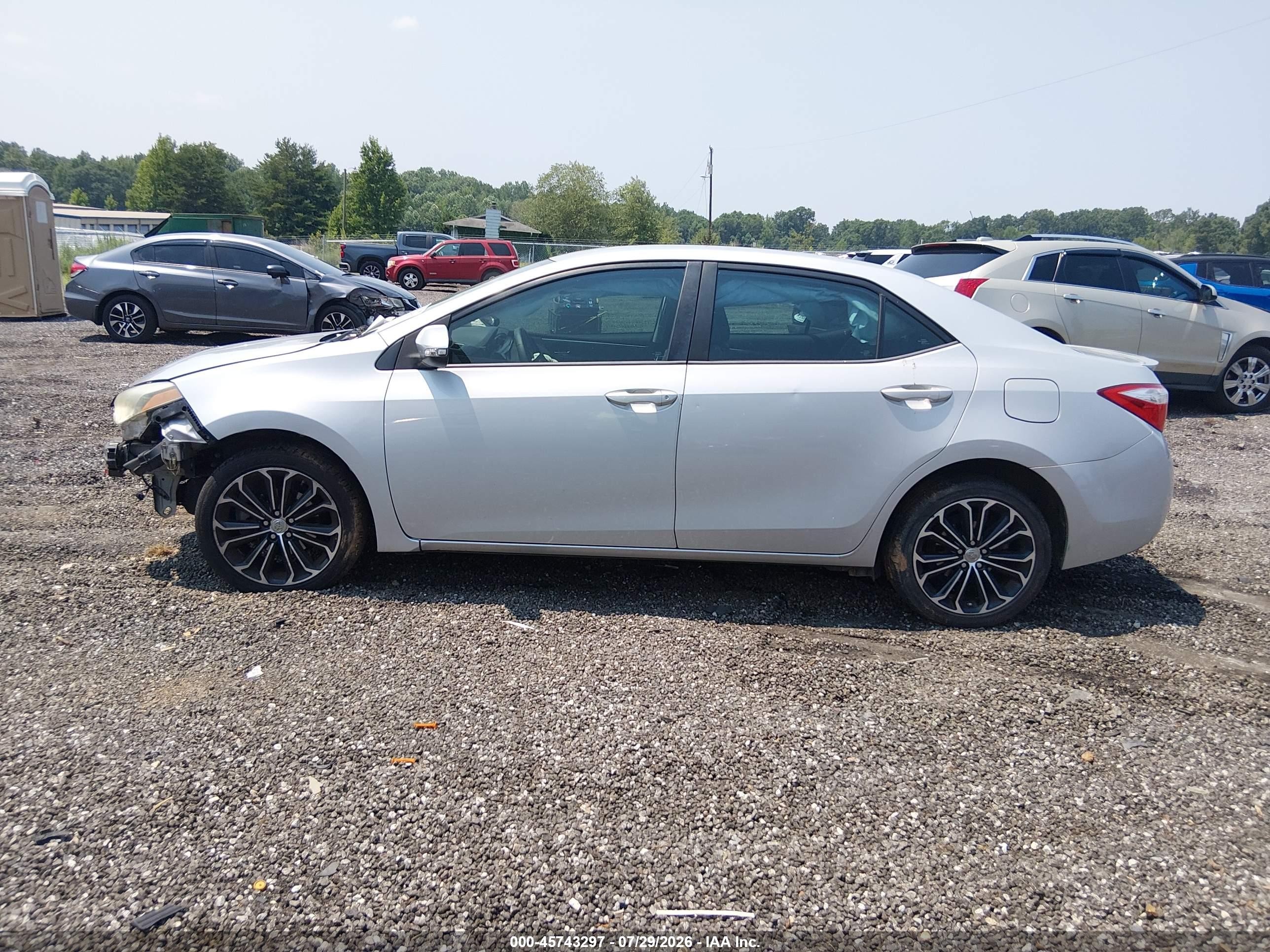 2015 Toyota Corolla S Plus Silver vin: 2T1BURHE6FC385046