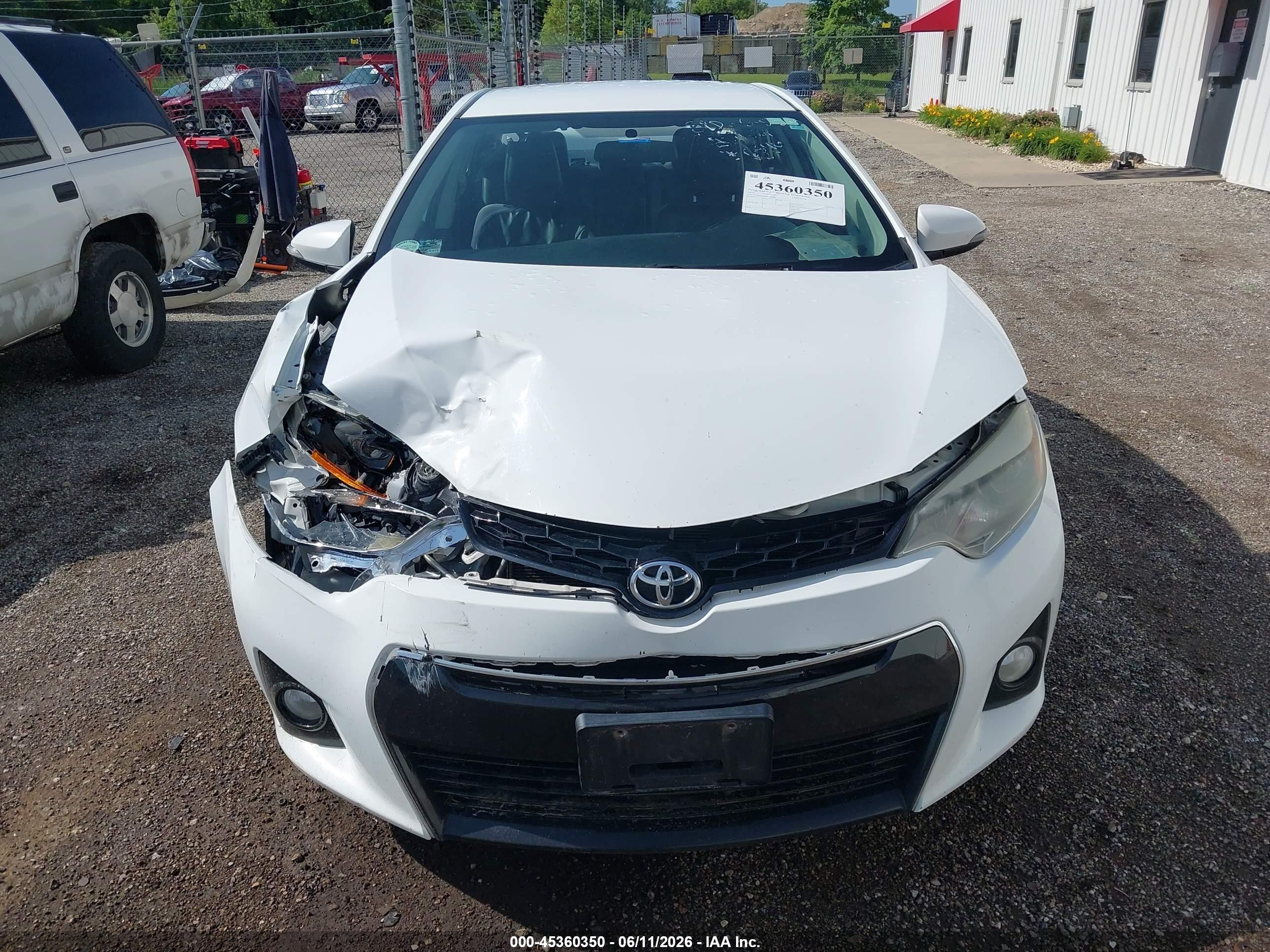 2015 Toyota Corolla S Plus Белый vin: 2T1BURHE6FC394488