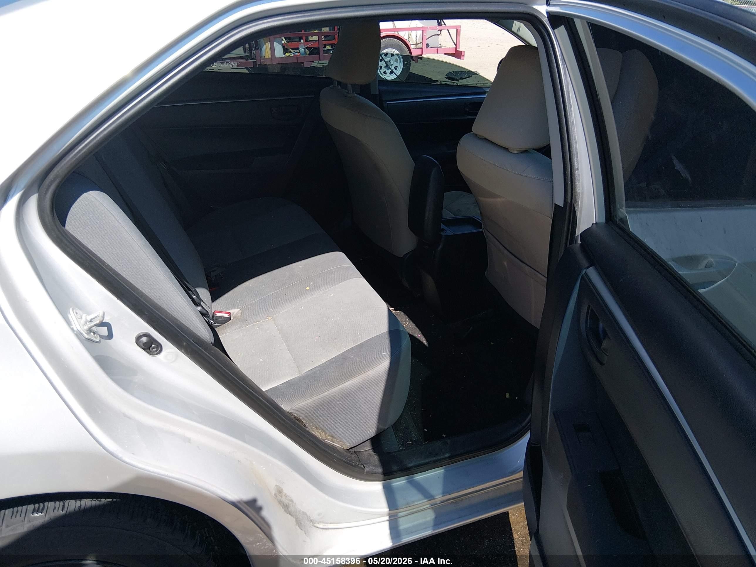 2015 Toyota Corolla L Silver vin: 2T1BURHE6FC412410