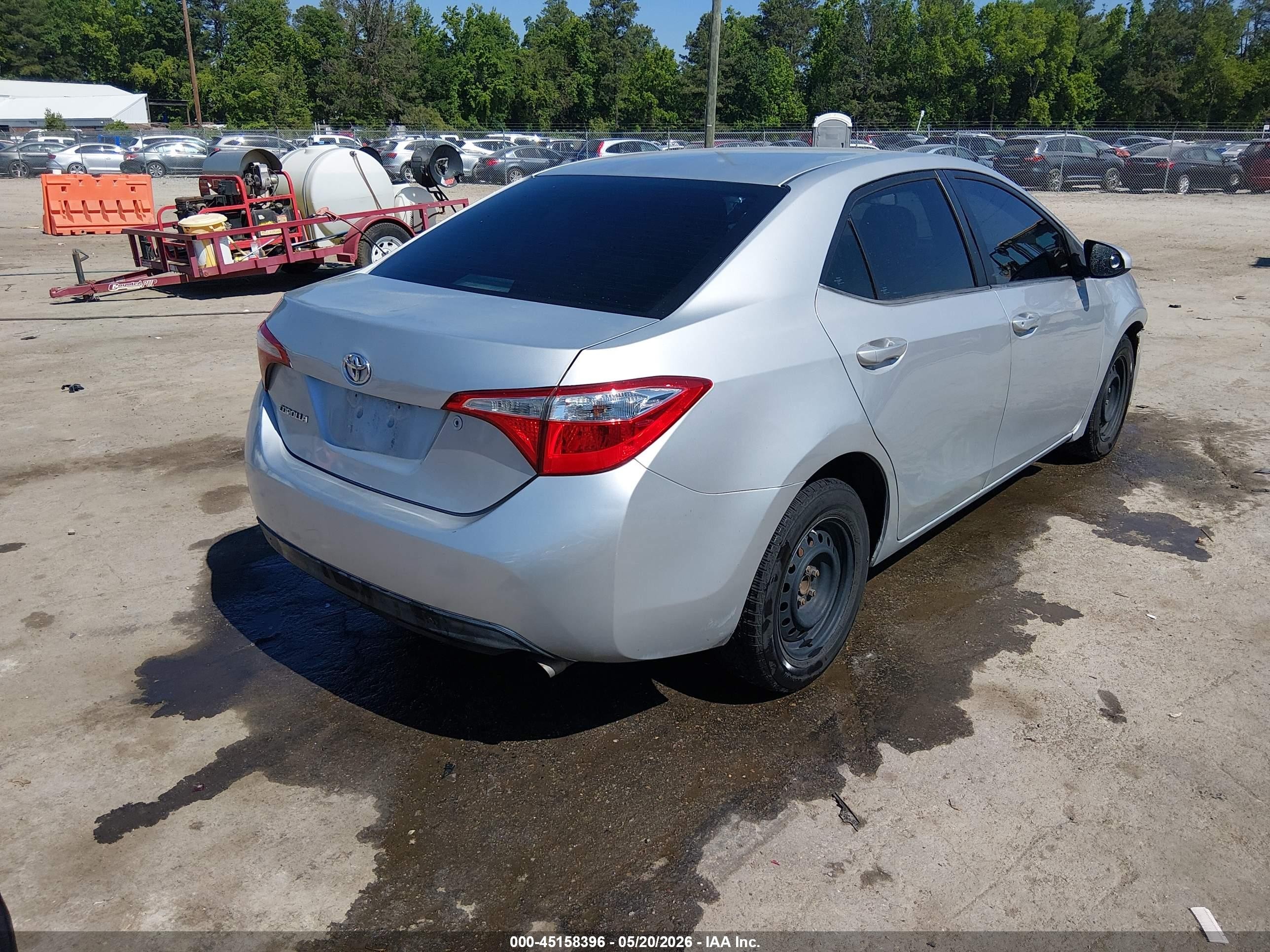 2015 Toyota Corolla L Silver vin: 2T1BURHE6FC412410