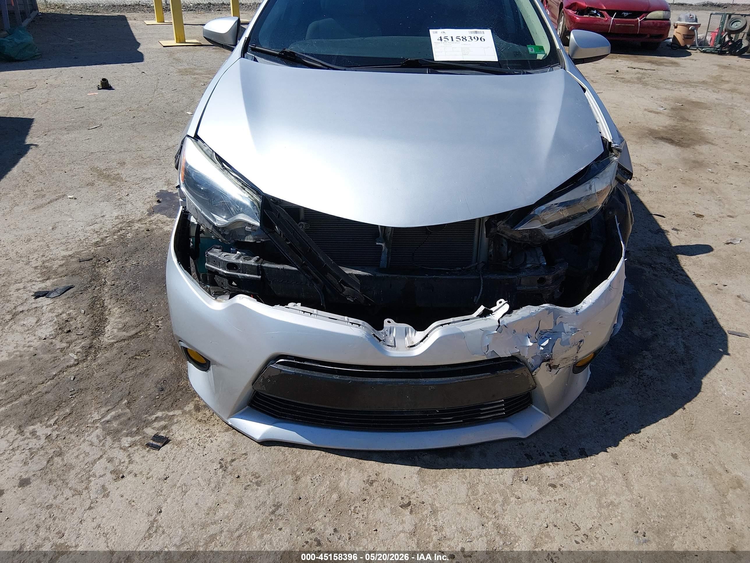 2015 Toyota Corolla L Silver vin: 2T1BURHE6FC412410