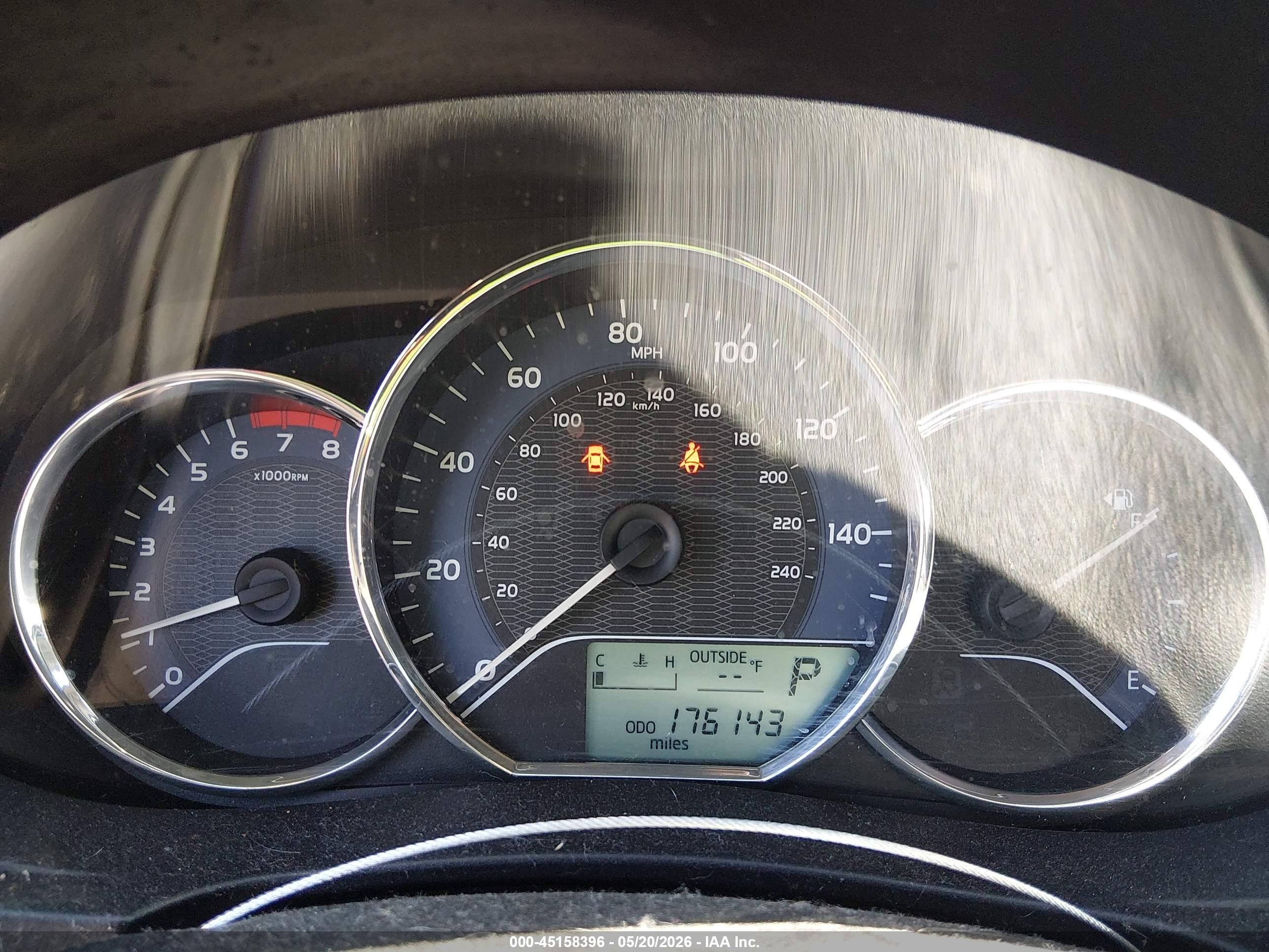 2015 Toyota Corolla L Silver vin: 2T1BURHE6FC412410