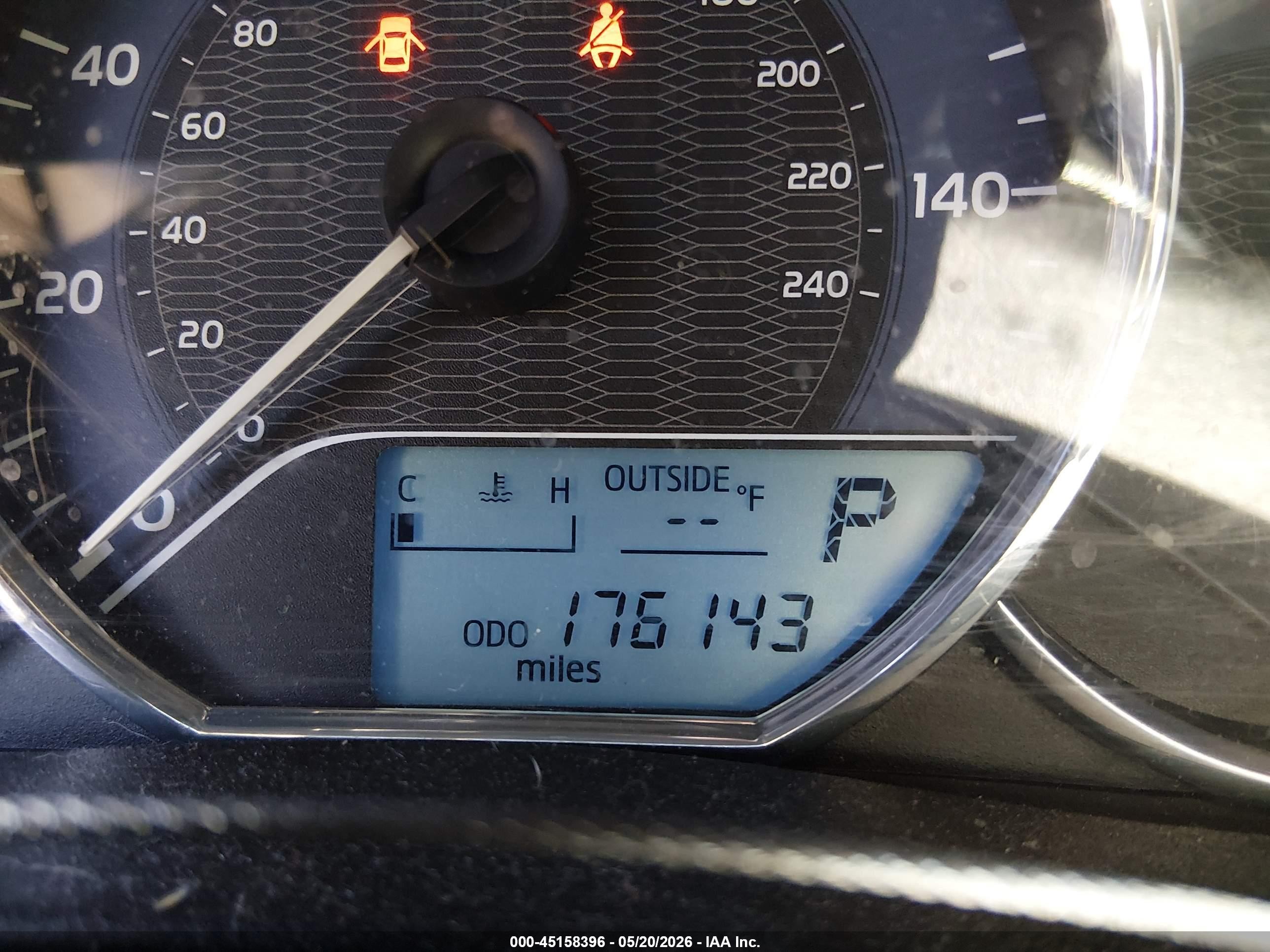 2015 Toyota Corolla L Silver vin: 2T1BURHE6FC412410