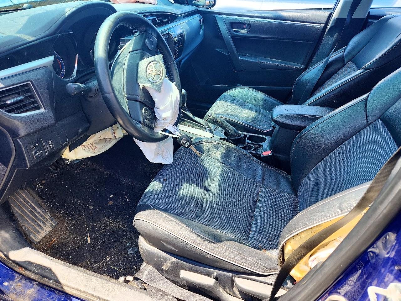 2015 Toyota Corolla S Plus Blue vin: 2T1BURHE6FC423472