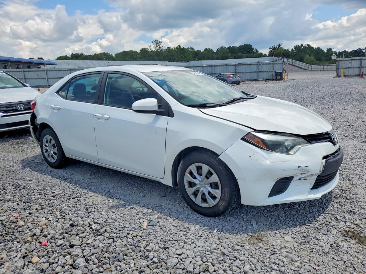 2015 Toyota Corolla L White vin: 2T1BURHE6FC428798