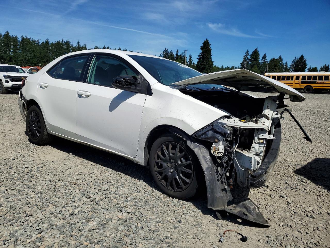 2015 Toyota Corolla Le White vin: 2T1BURHE6FC436769