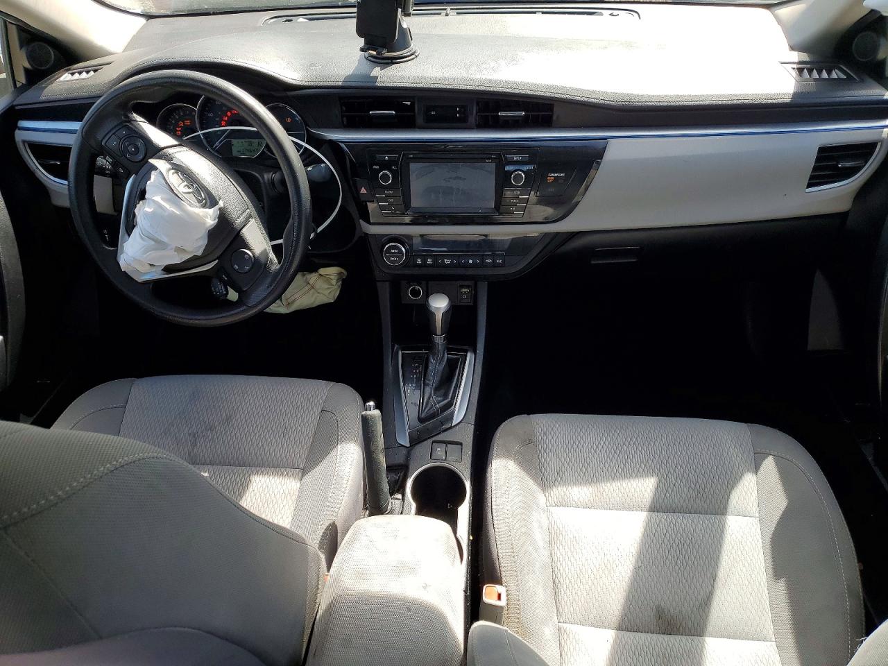 2015 Toyota Corolla Le White vin: 2T1BURHE6FC436769