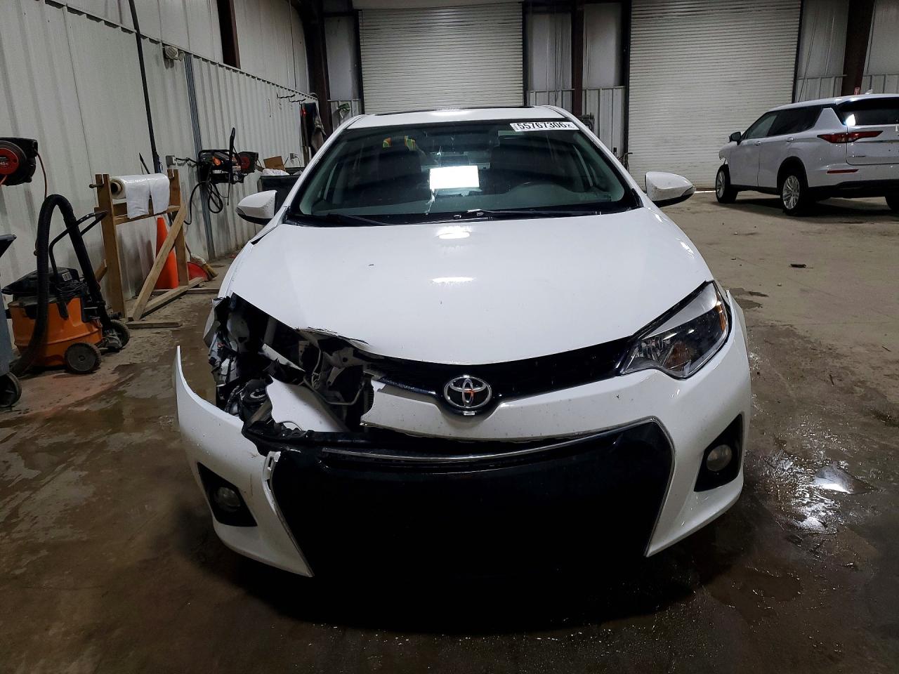 2015 Toyota Corolla S Plus White vin: 2T1BURHE6FC437775