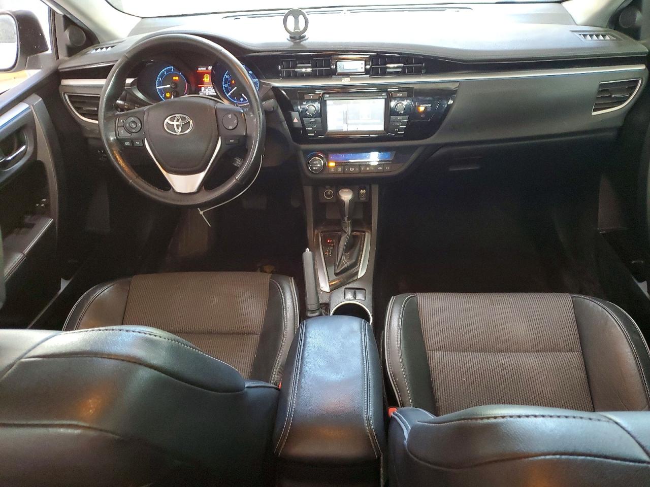 2015 Toyota Corolla S Plus White vin: 2T1BURHE6FC437775